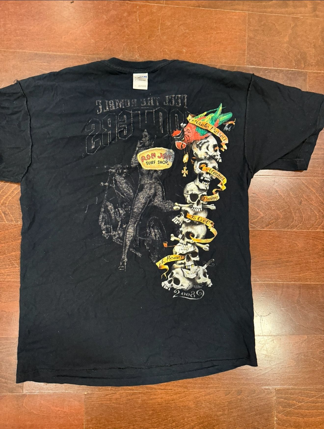 Other Feel the rumble hooters reversible tee Size US L / EU 52-54 / 3 - 4 Thumbnail
