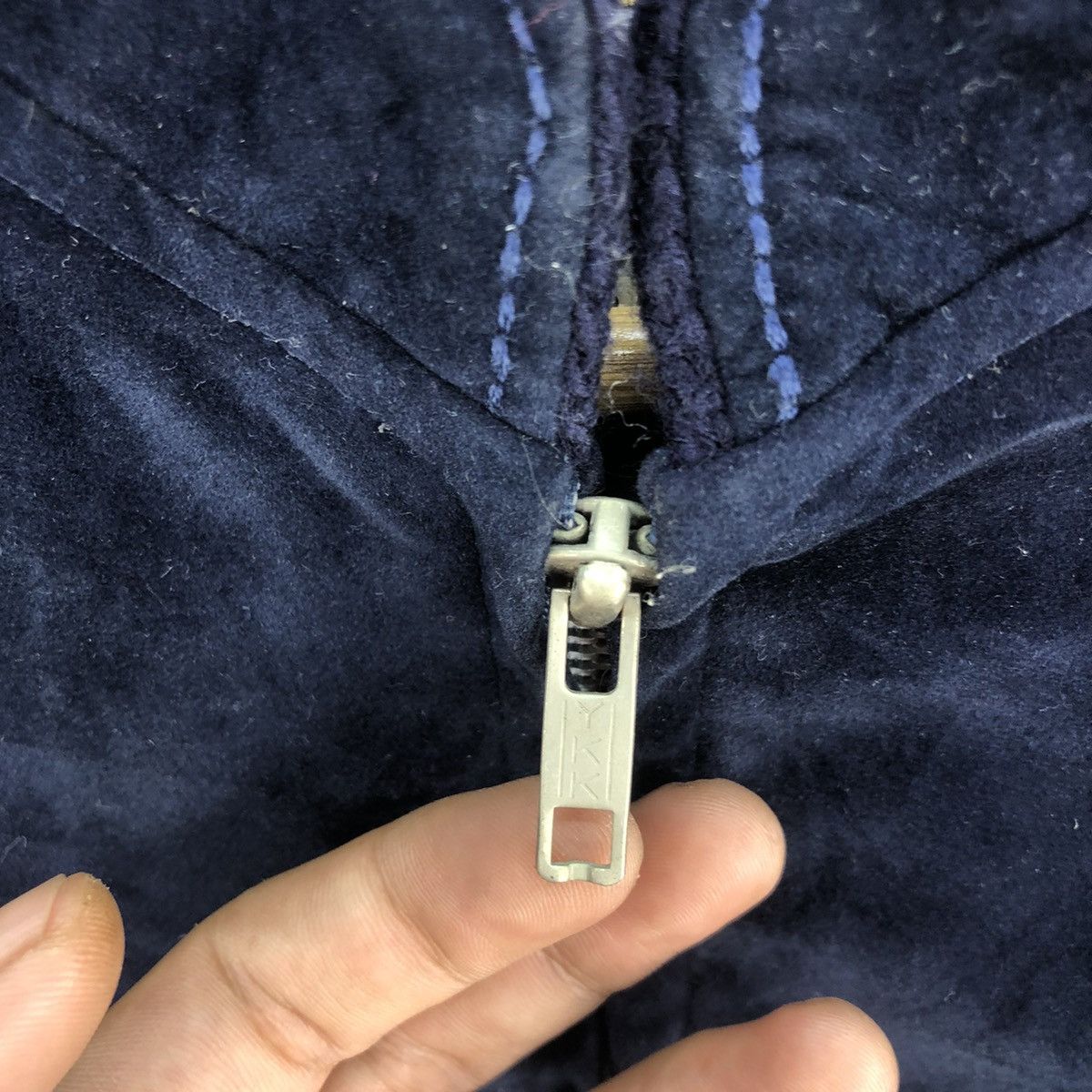 Japanese Brand Vintage 90’s Velvet Zipper Jacket Size US S / EU 44-46 / 1 - 6 Thumbnail