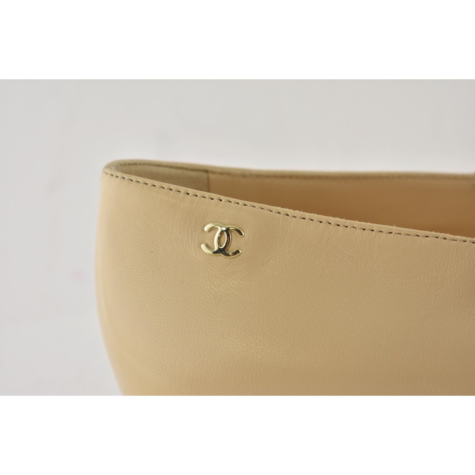 Chanel Chanel 24A Beige Leather Black Logo Mary Jane Ballerina 41.5 Size US 11.5 / IT 41.5 - 8 Thumbnail