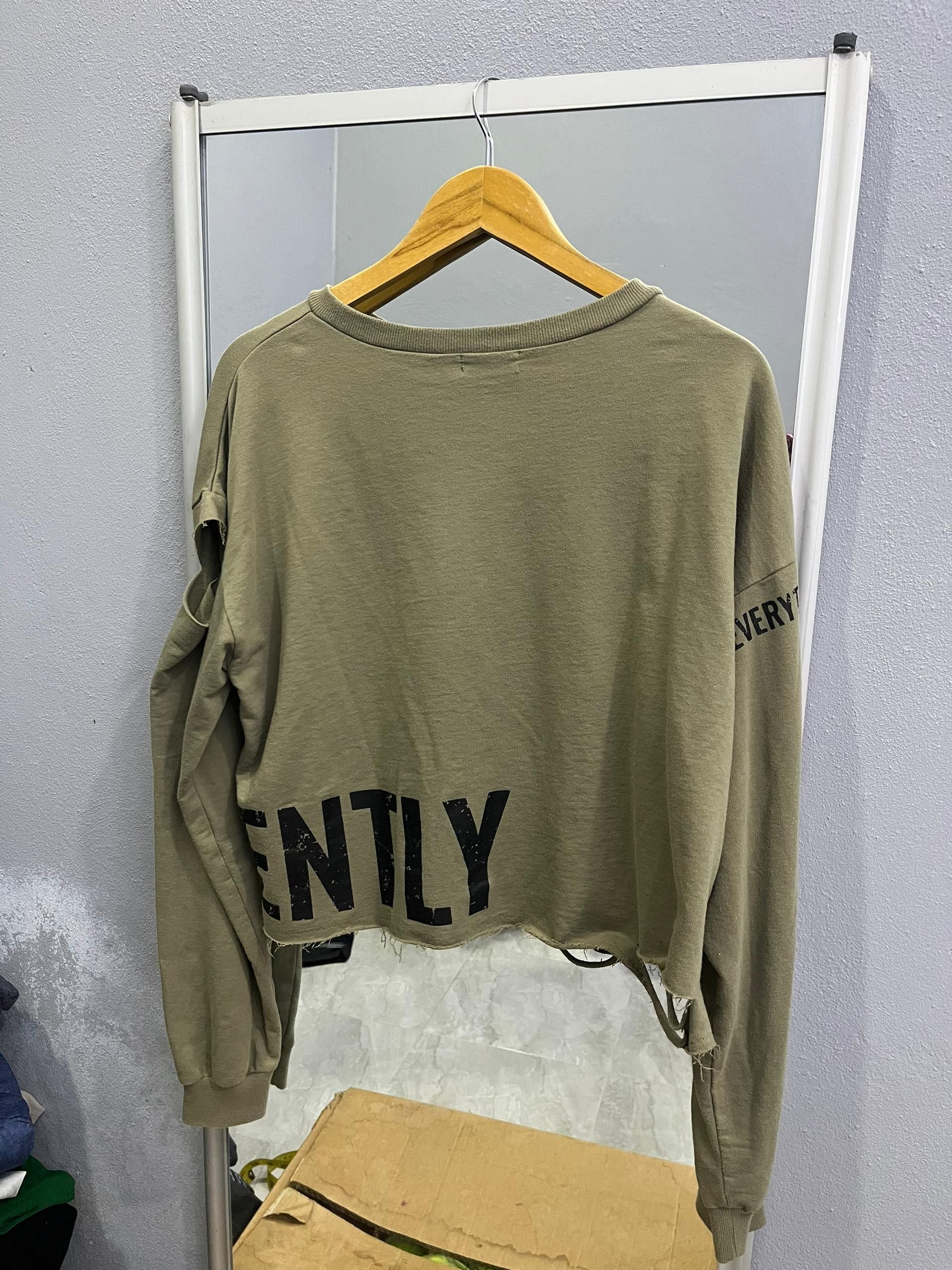 Japanese Brand ANAP Distressed Crop Sweatshirt Olive Japan Womens Size US M / EU 48-50 / 2 - 10 Thumbnail