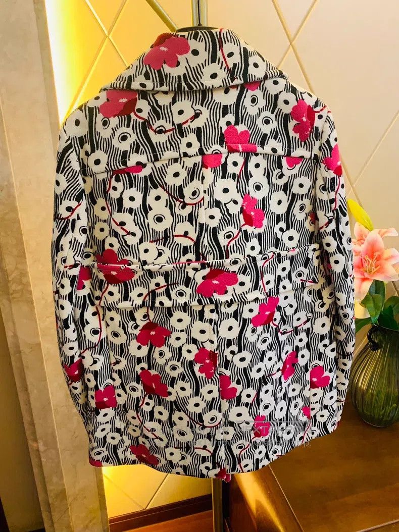 Valentino Valentino coat Size XS / US 0-2 / IT 36-38 - 2 Thumbnail