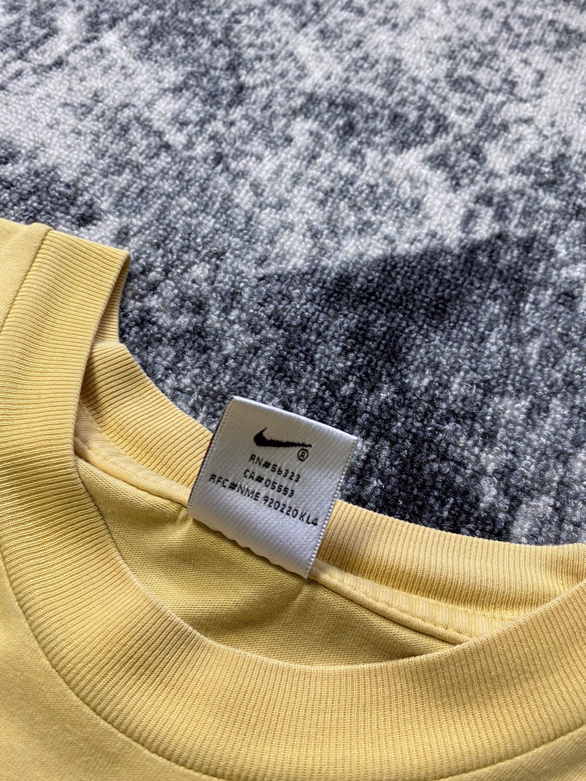 Nike Vintage Nike T Shirt Yellow Swoosh Drill Y2K STYLE 90s Size US L / EU 52-54 / 3 - 4 Thumbnail