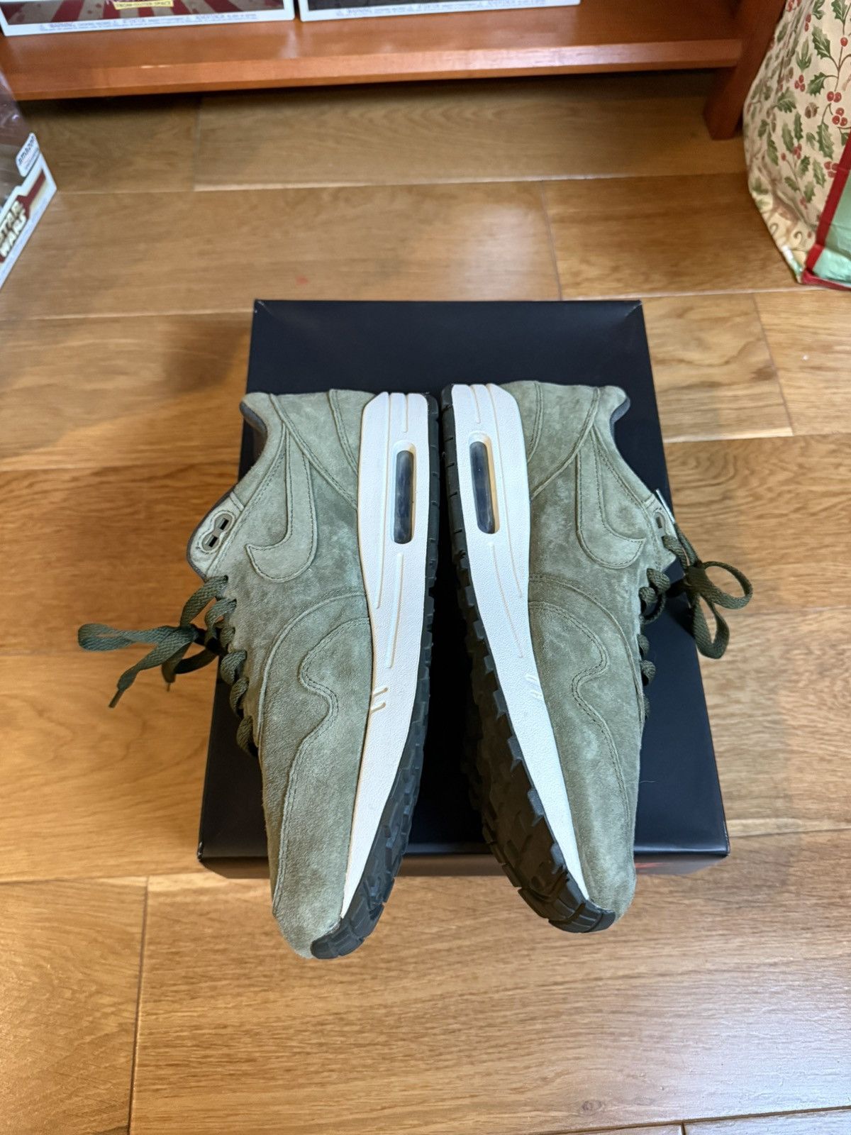 Nike Nike Air Max 1 Olive Canvas Suede Size US 10 / EU 43 - 6 Thumbnail