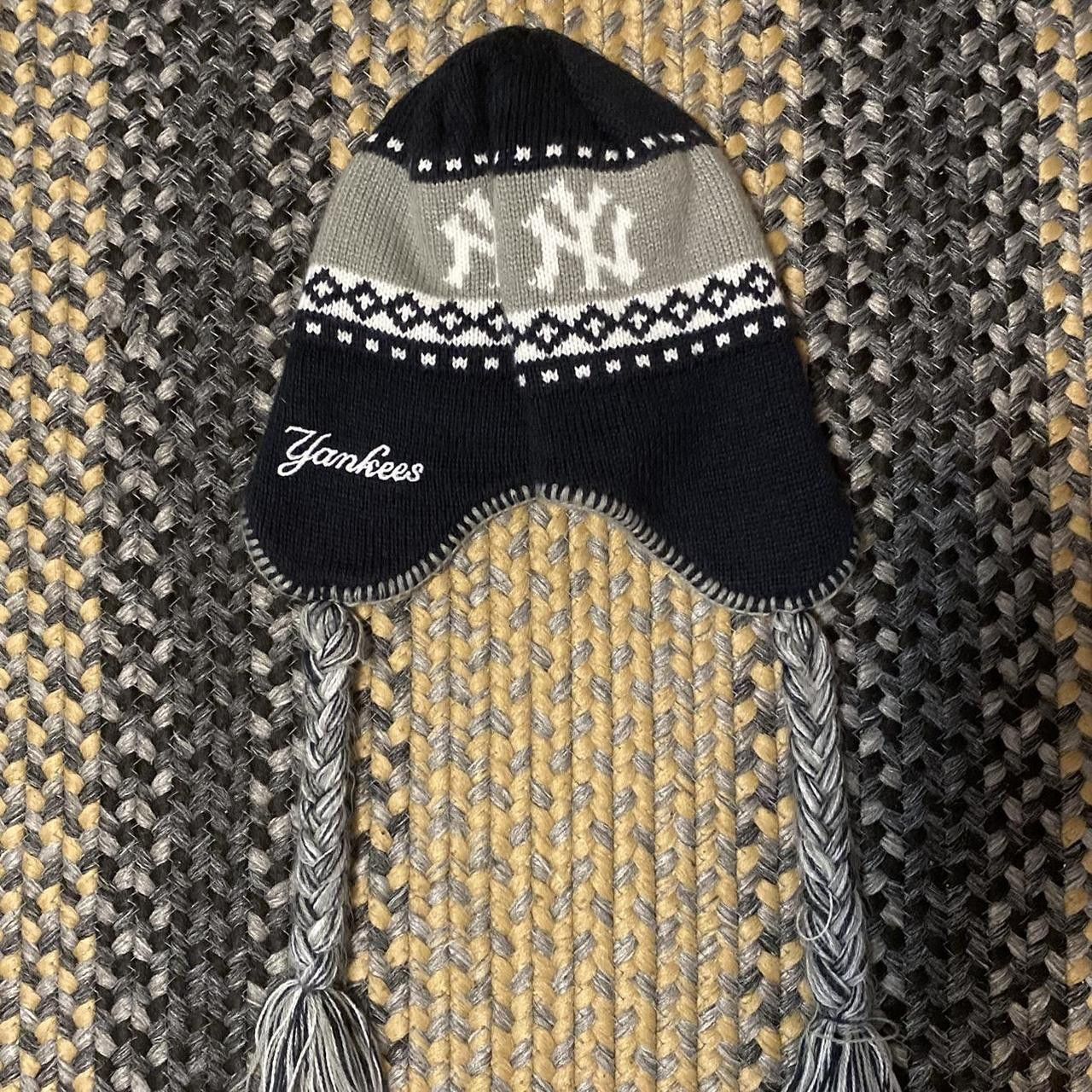 MLB 2000’s Yankees Winter Beanie with Earflaps and Tassels Size ONE SIZE - 2 Thumbnail
