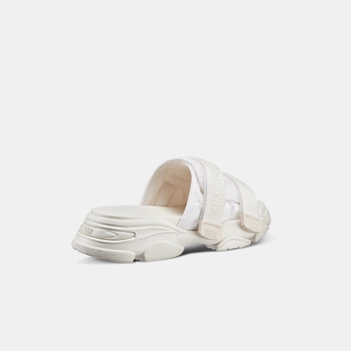 o1bcso1str0324 Slip in White