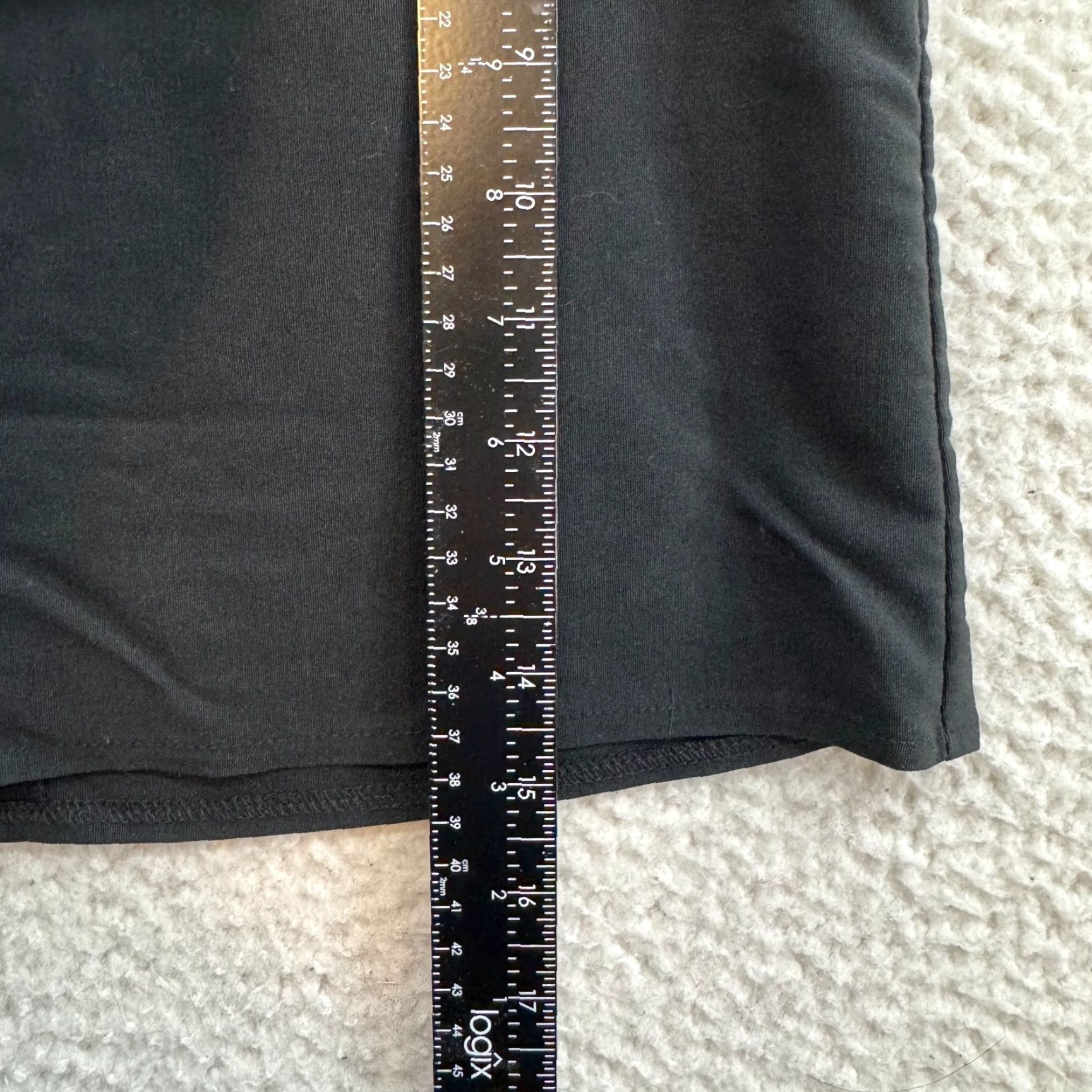 Vintage VINTAGE 90s Y2K Black Mini Skirt Belted Grommet Corpcore Office XS Women's 0/2 24/25 Size 25" / US 0 / IT 36 - 4 Thumbnail