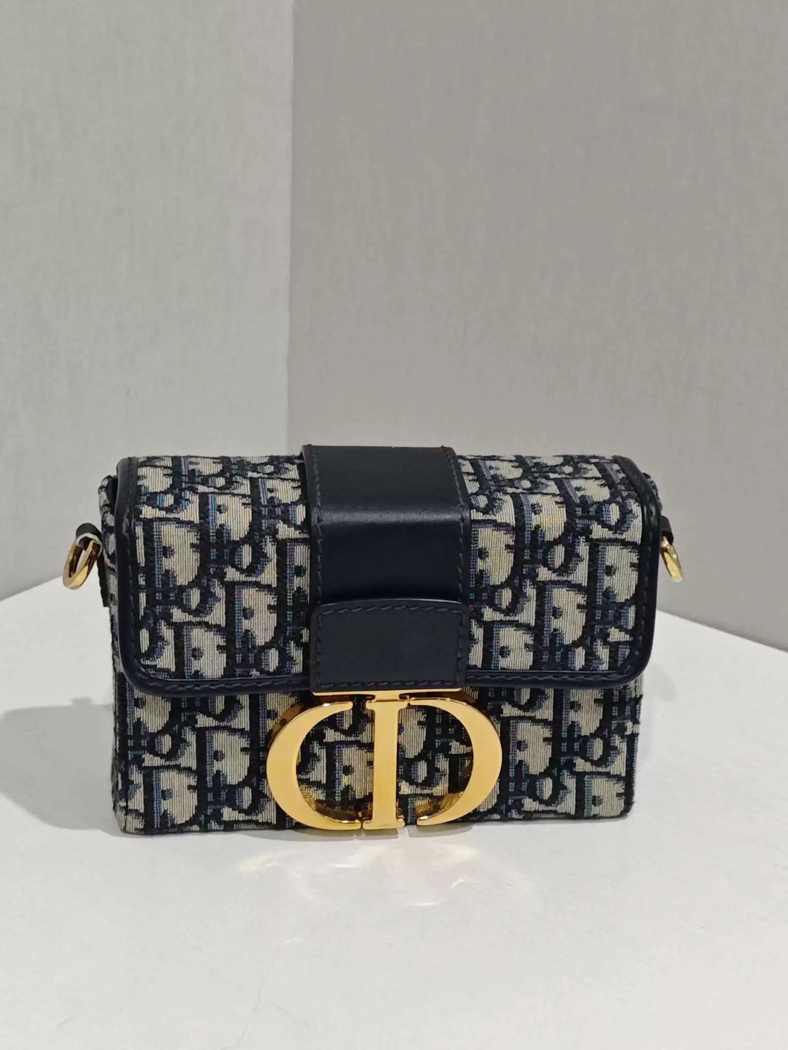 Dior Pre-loved Bag Very good condition Size ONE SIZE - 1 Thumbnail