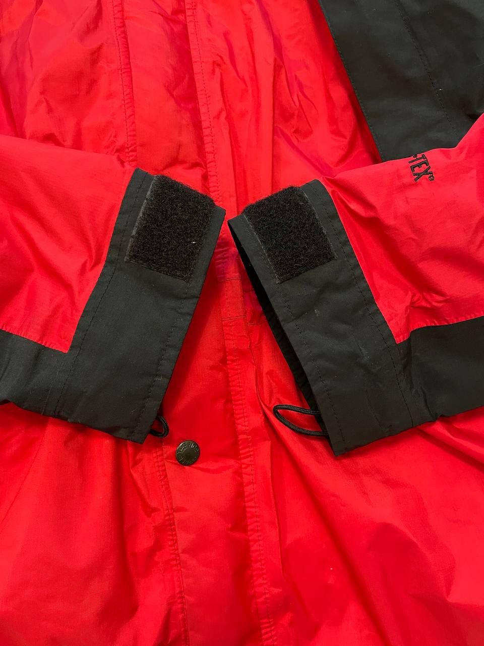 The North Face Vintage The North Face Mountain Jacket Gore-Tex w/ Fleece Size US XL / EU 56 / 4 - 4 Thumbnail