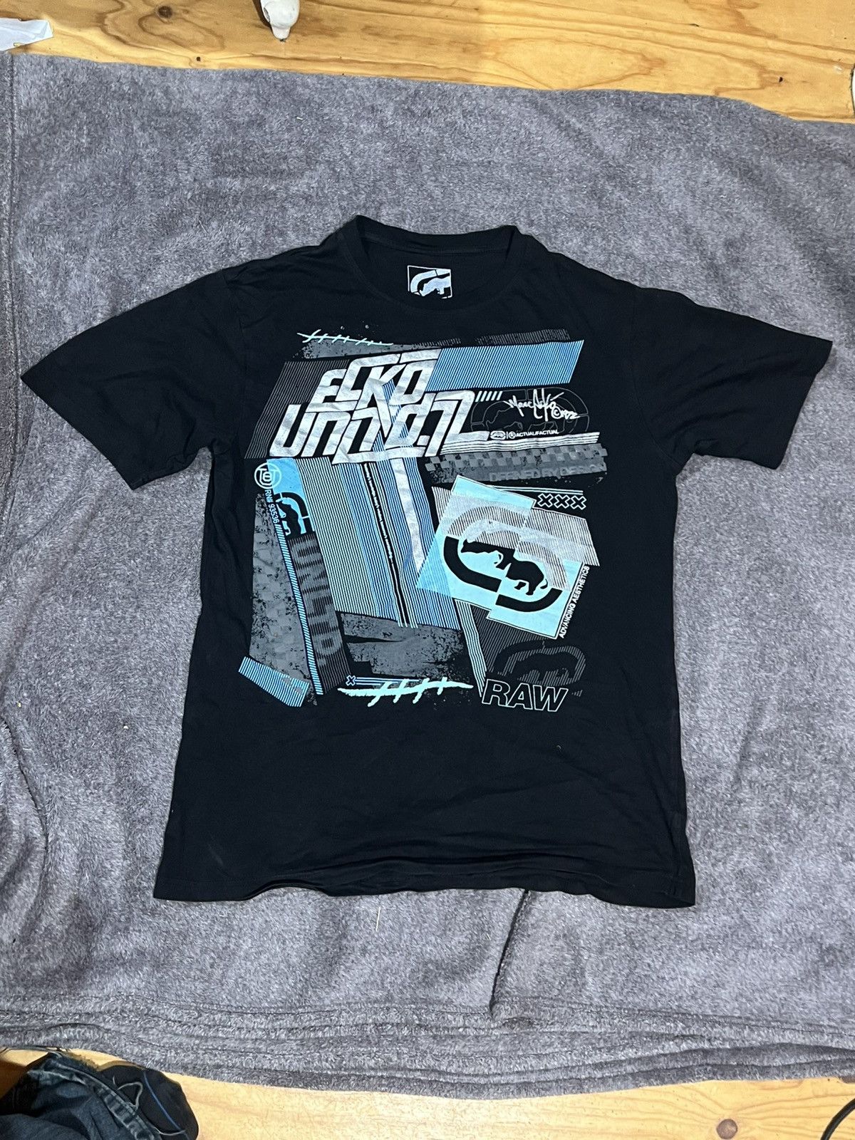 Ecko Unltd. Crazy Y2k Ecko Graphic Tee Size US XL / EU 56 / 4 - 1 Thumbnail