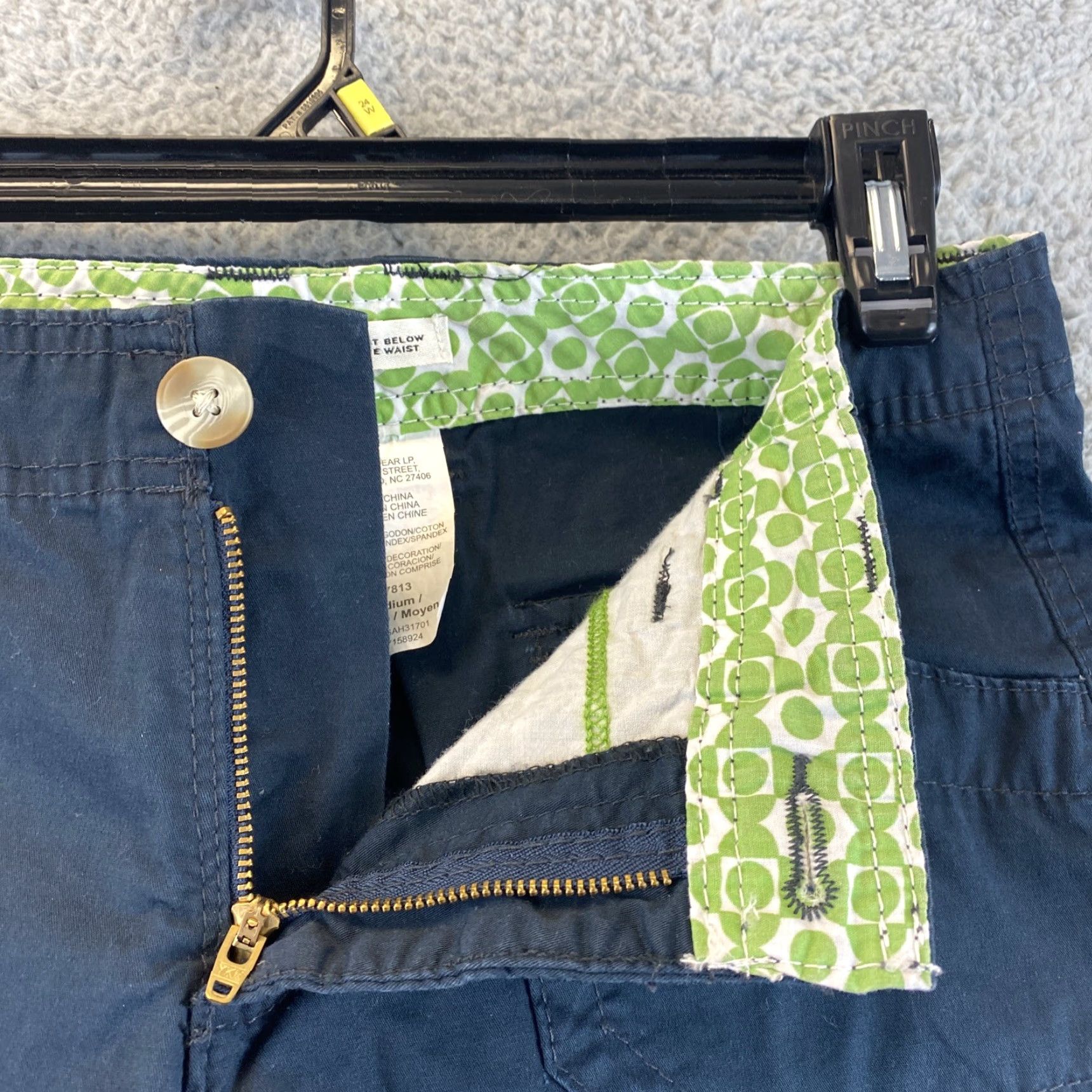 Lee Lee Women's Mid Rise Flat Front Bermuda Shorts Size 6 Navy Blue Classic Casual Size 28" / US 6 / IT 42 - 5 Thumbnail