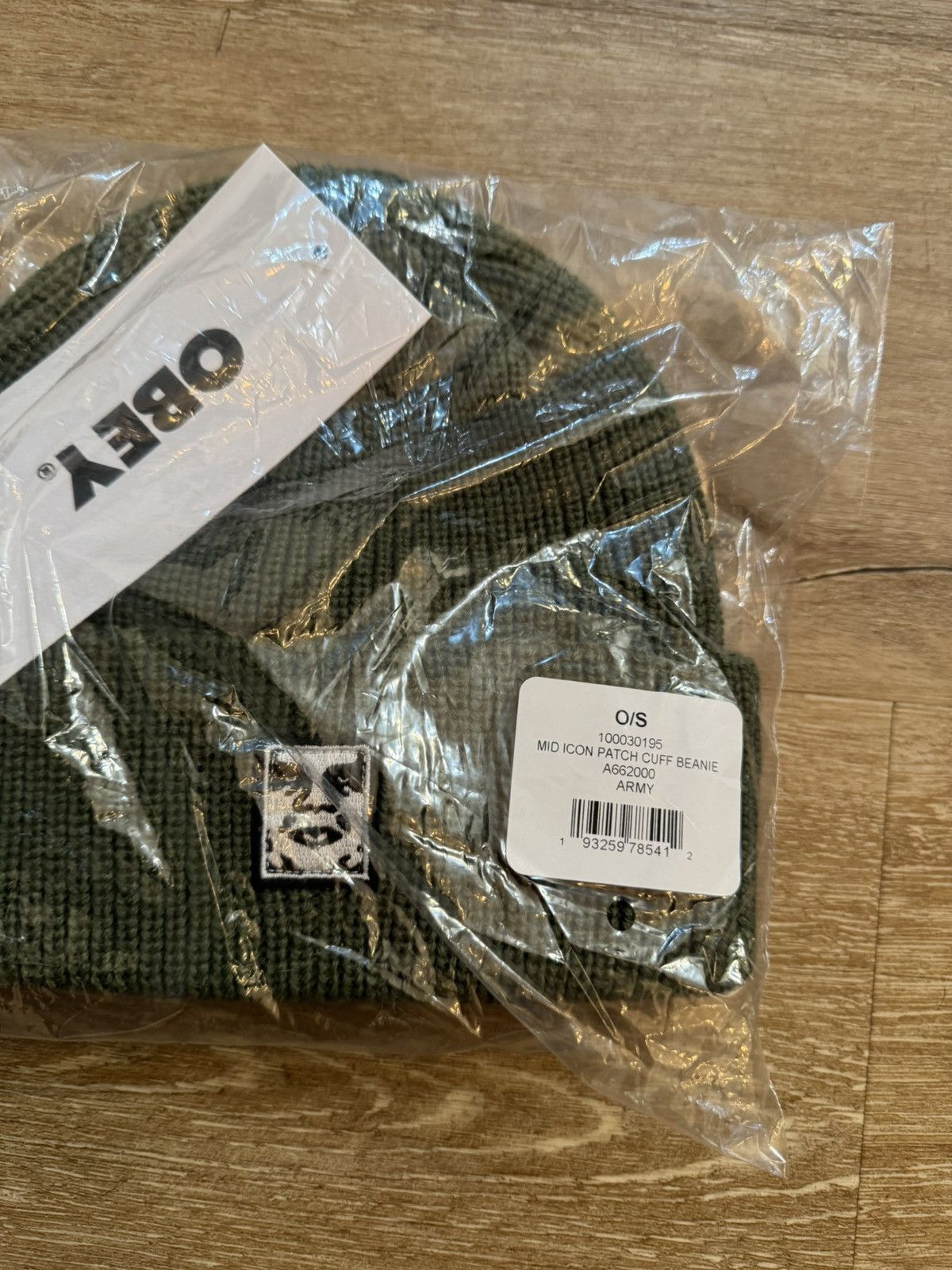 Obey × Shepard Fairey OBEY POSSE RIB KNIT ANDRE PATCH BEANIE OLIVE GREEN Size ONE SIZE - 3 Thumbnail