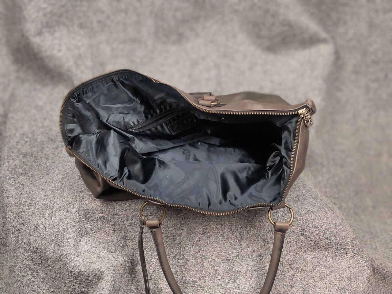 Miss Sixty Miss Sixty Vintage Y2K Dark Leather Oversized Zip Handbag Size ONE SIZE - 19 Thumbnail