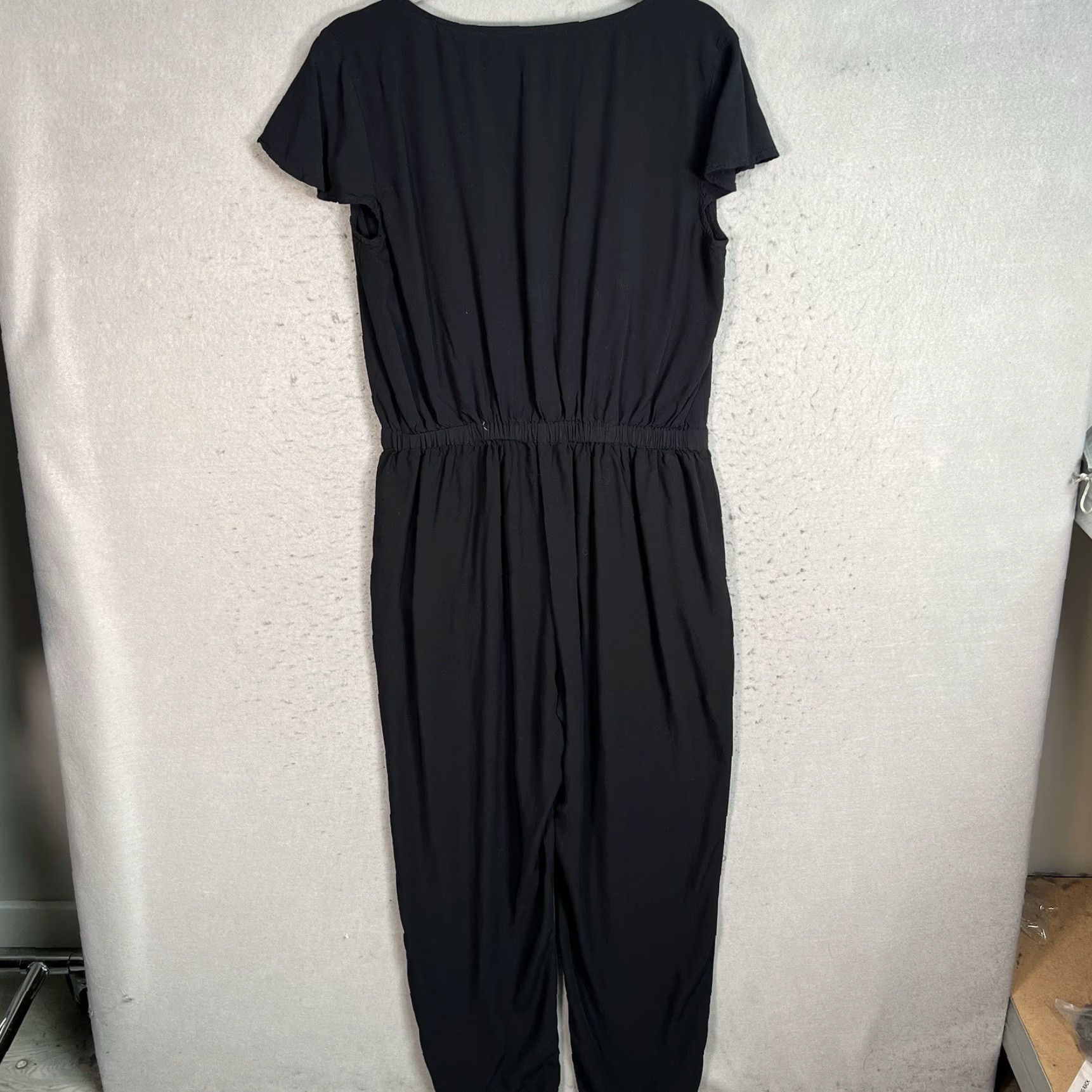 J.Crew J.CREW WOMENS Jumpsuit Short Sleeve V-Neck Black Wrap One-Piece Viscose MW (Adult) - Regular, 24 in Inseam, 8/10 Condition, Casual, Spring/Summer Size 32" / US 10 / IT 46 - 2 Thumbnail