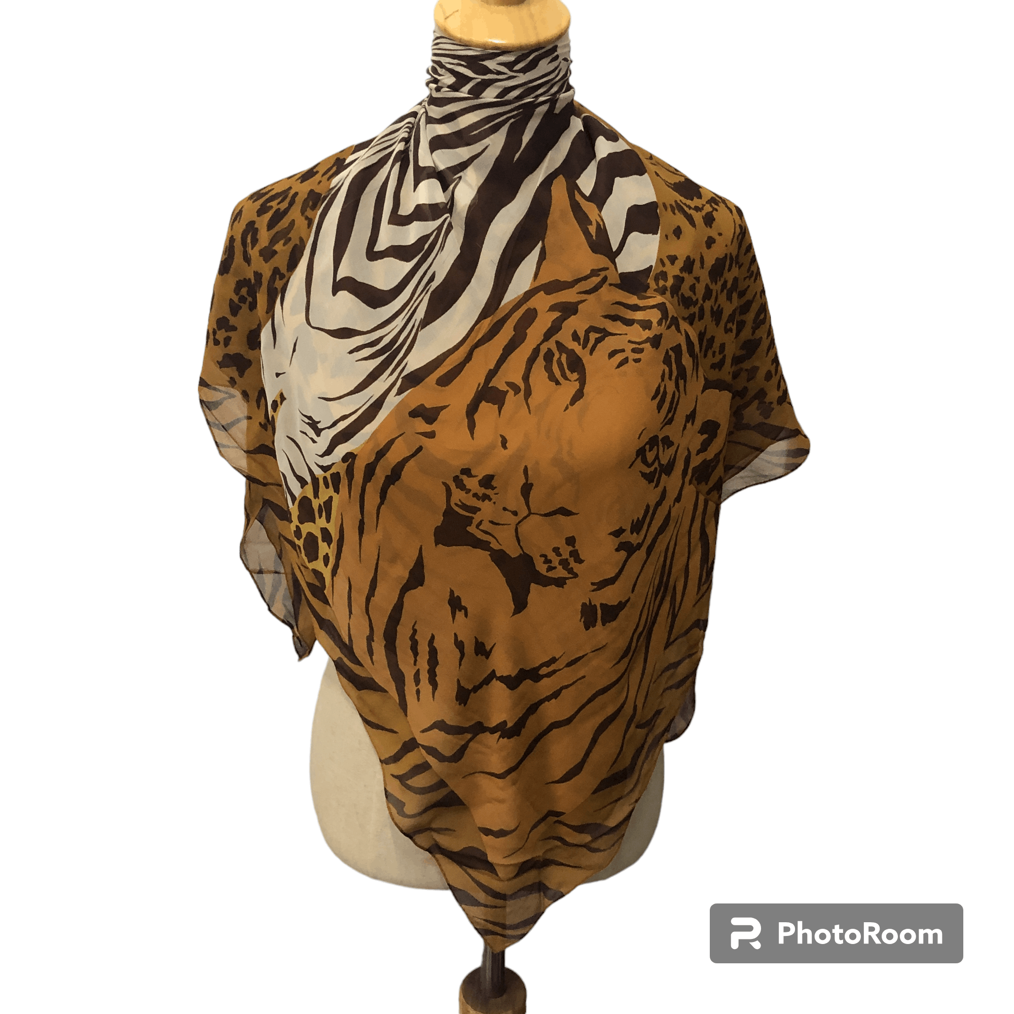 Vintage Safari Animals Scarf M1108 Size ONE SIZE - 1 Thumbnail