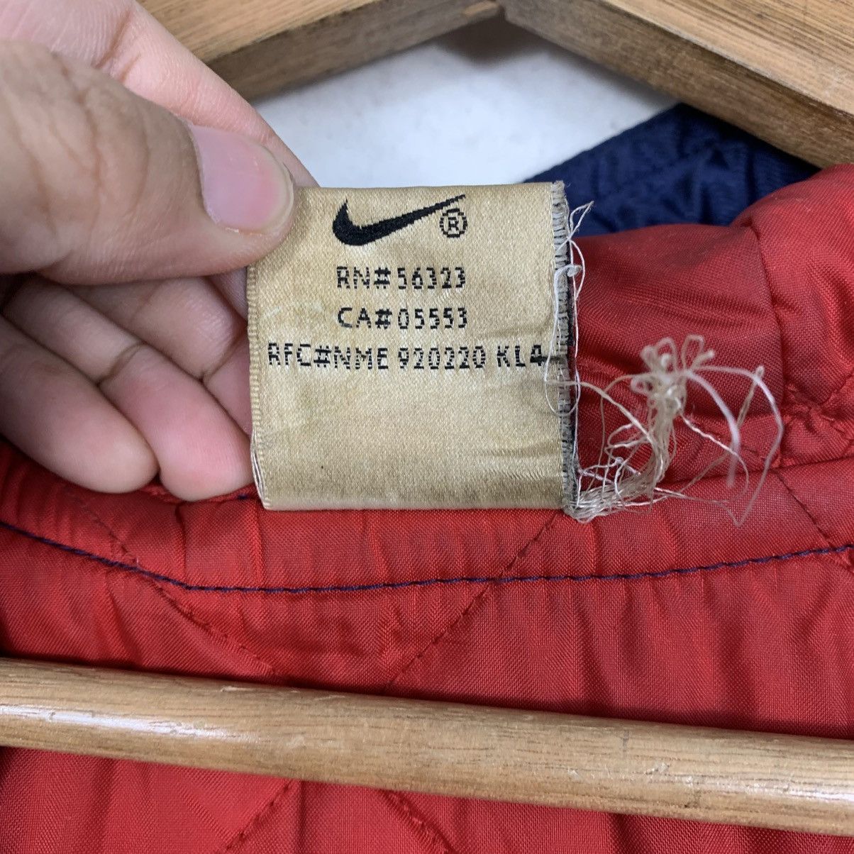 Nike Vintage 90s Nike Big Logo Long Jacket Size US L / EU 52-54 / 3 - 18 Thumbnail