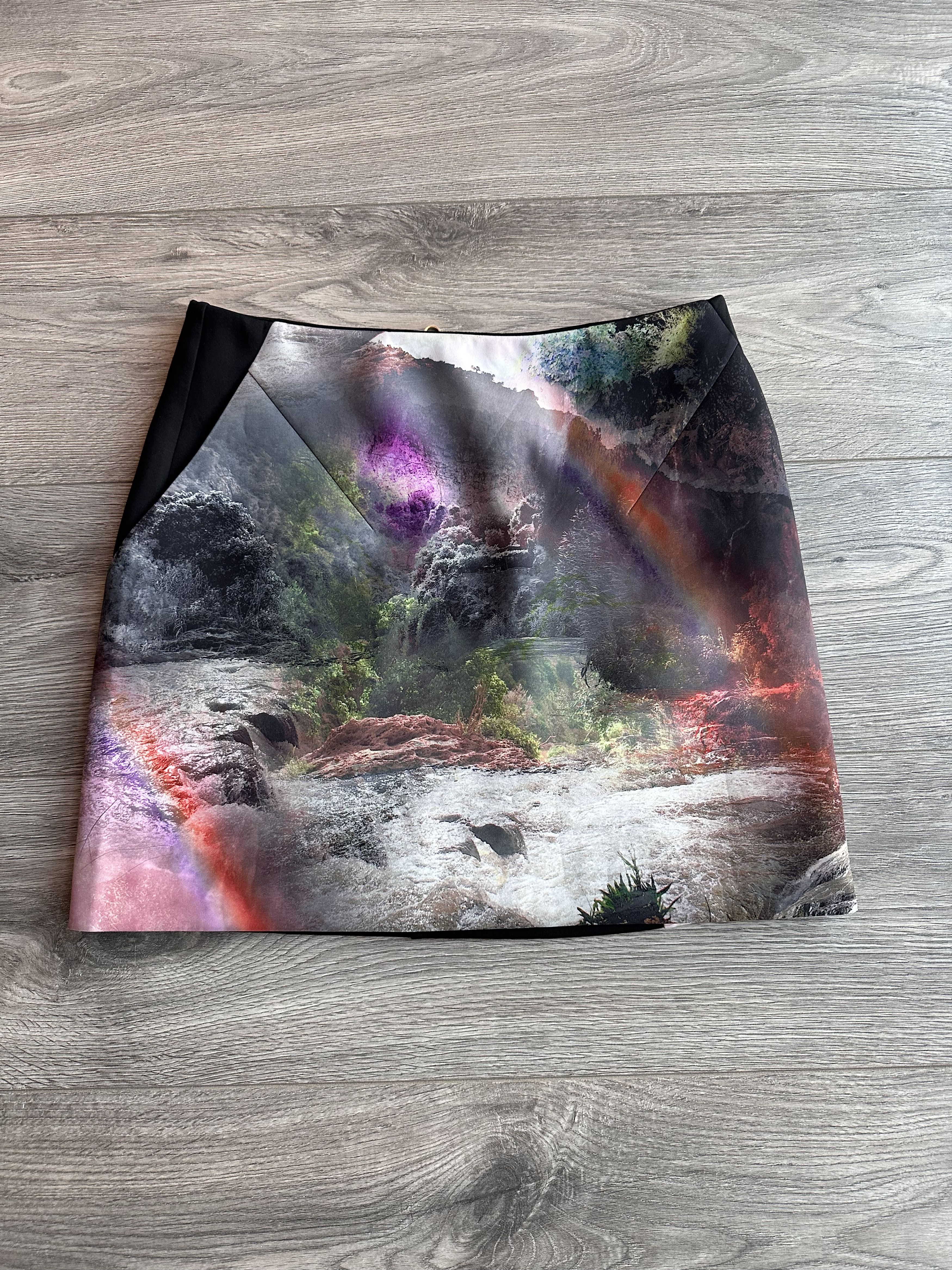 Ted Baker Ted Baker Skirt size 1 Size 27" / US 4 / IT 40 - 1 Thumbnail