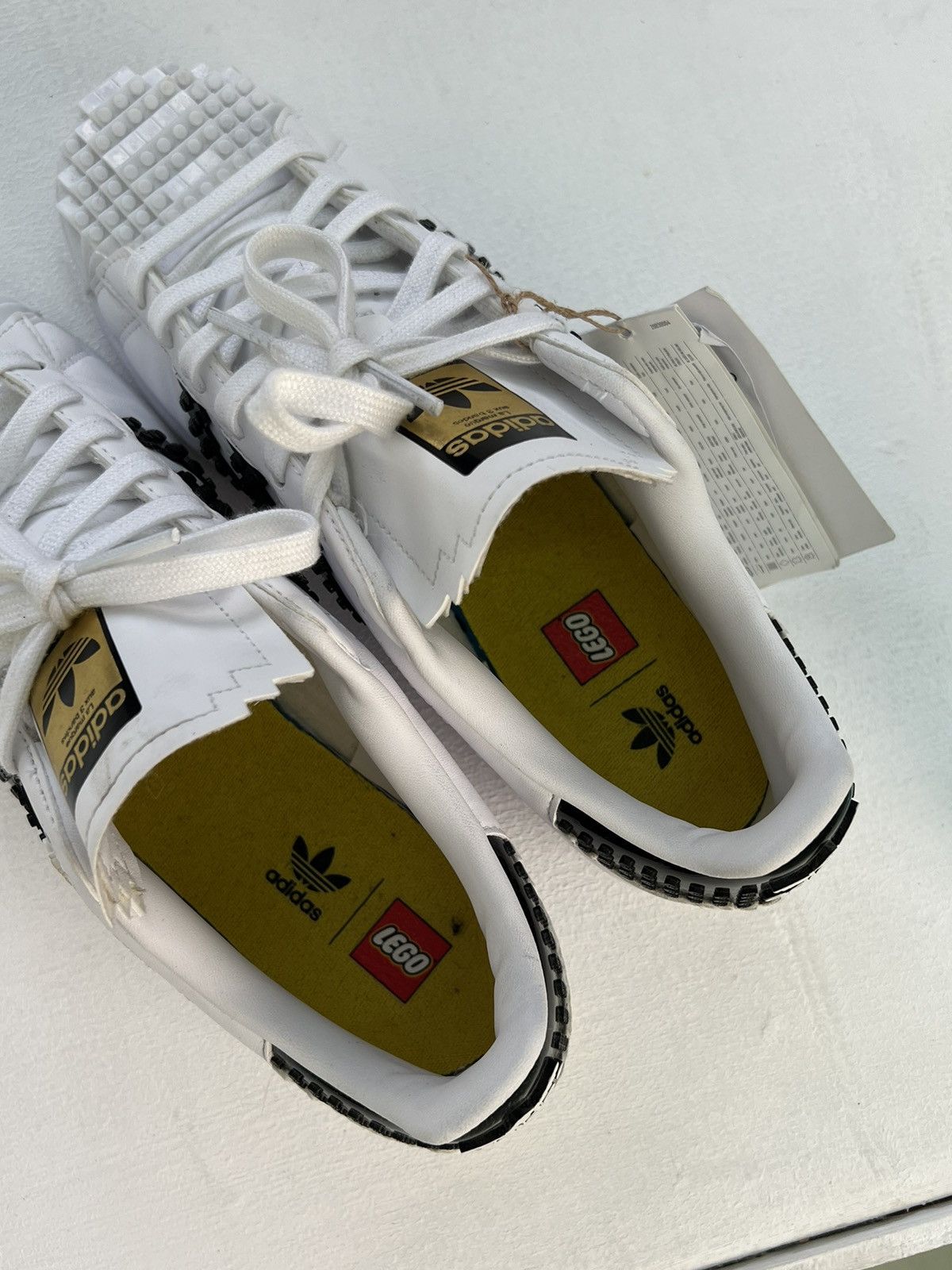 Adidas × LEGO Adidas Superstar Lego Size US 10 / EU 43 - 6 Thumbnail