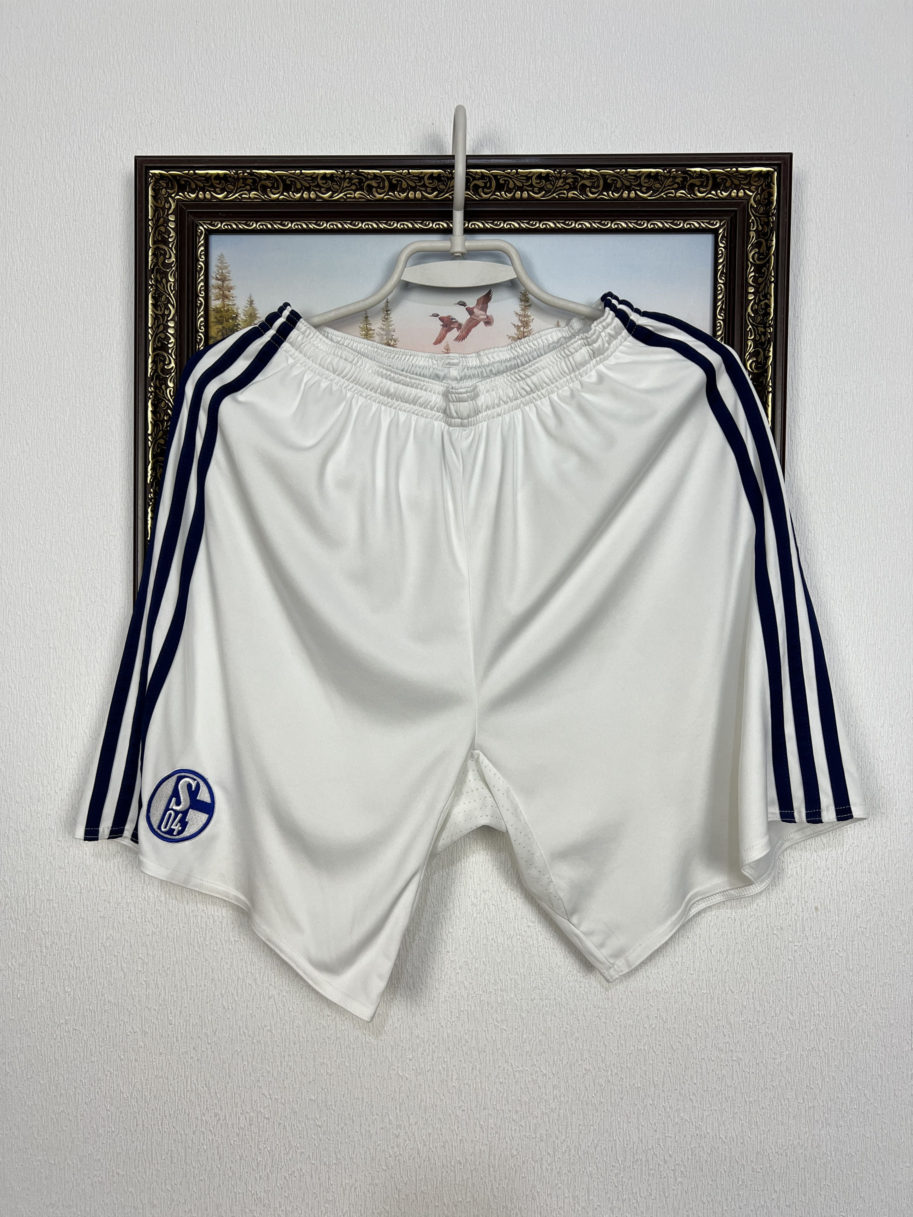 Adidas Vintage Adidas FC Schalke 04 Football Shirts White M Size US 32 / EU 48 - 1 Thumbnail