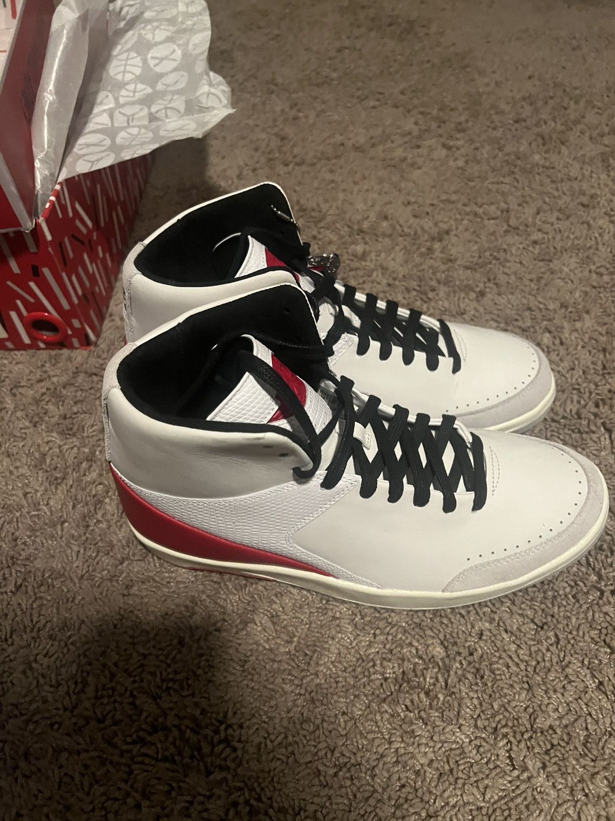 Jordan Brand × Nina Chanel Abney Jordan 2 x Nina Chanel Abney White/Gym Red Size US 11.5 / IT 41.5 - 7 Thumbnail