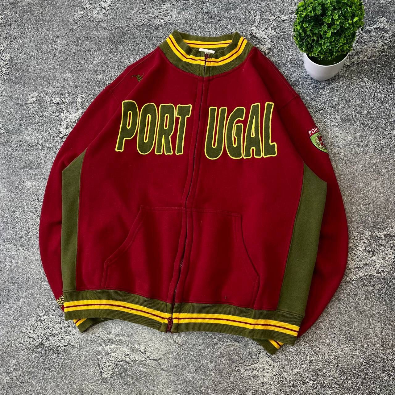 Other Y2K Rare Red Portugal 🇵🇹🇵🇹🇵🇹 Team big center logo Soccer Zip Size US XL / EU 56 / 4 - 9 Thumbnail