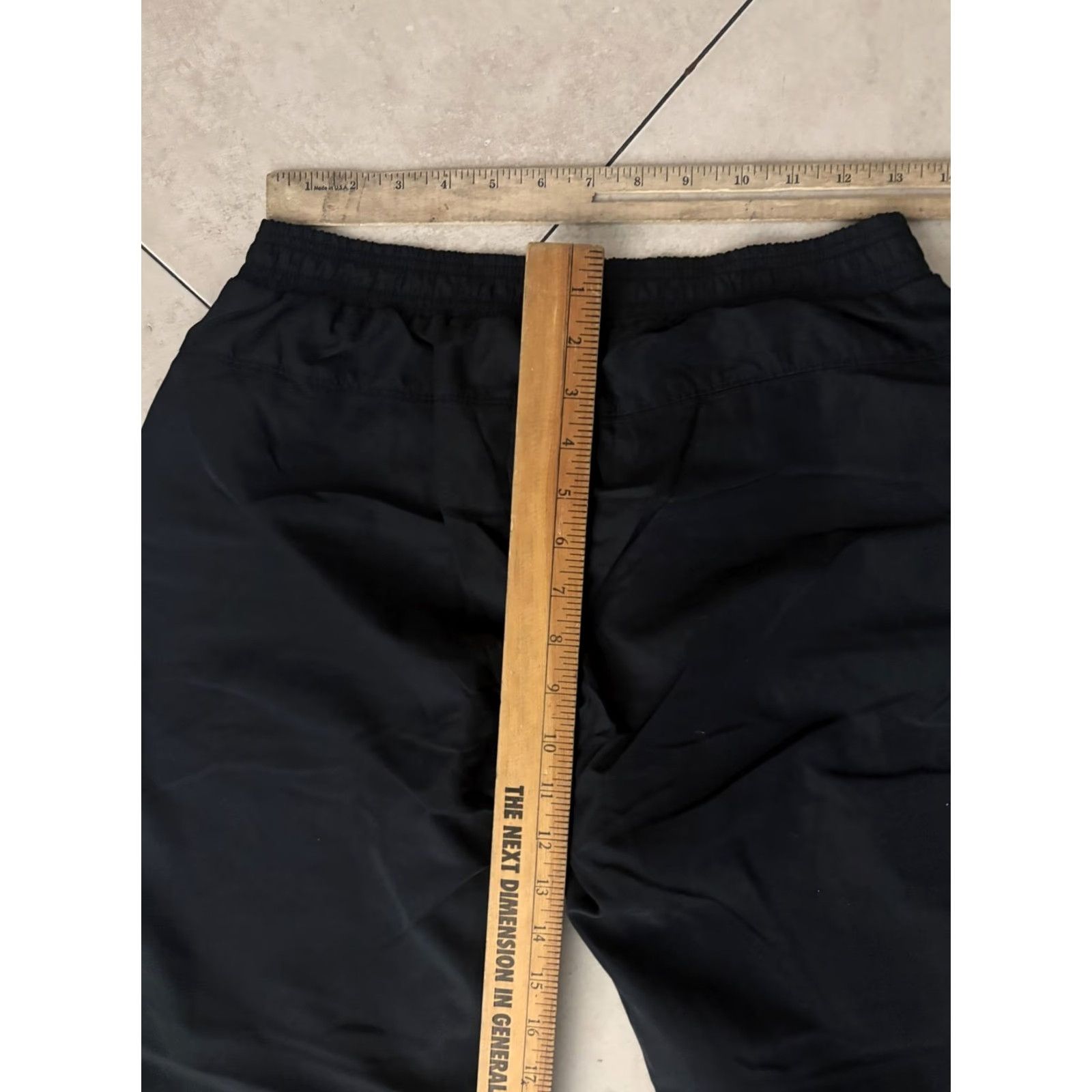 Nike VINTAGE Nike Athletic Pants Womens Small Black Windbreaker Track Pants Swoosh Logo Size 28" / US 6 / IT 42 - 5 Thumbnail