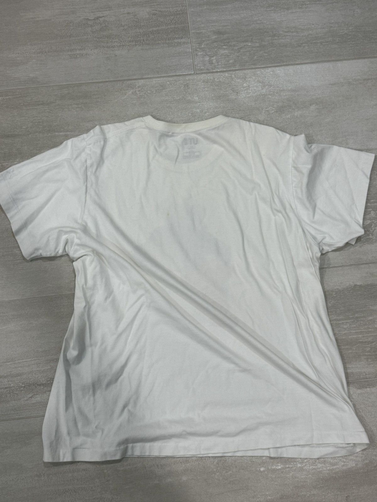 Kaws Kaws Uniqlo Sesame Street T shirt Size US XXL / EU 58 / 5 - 2 Thumbnail