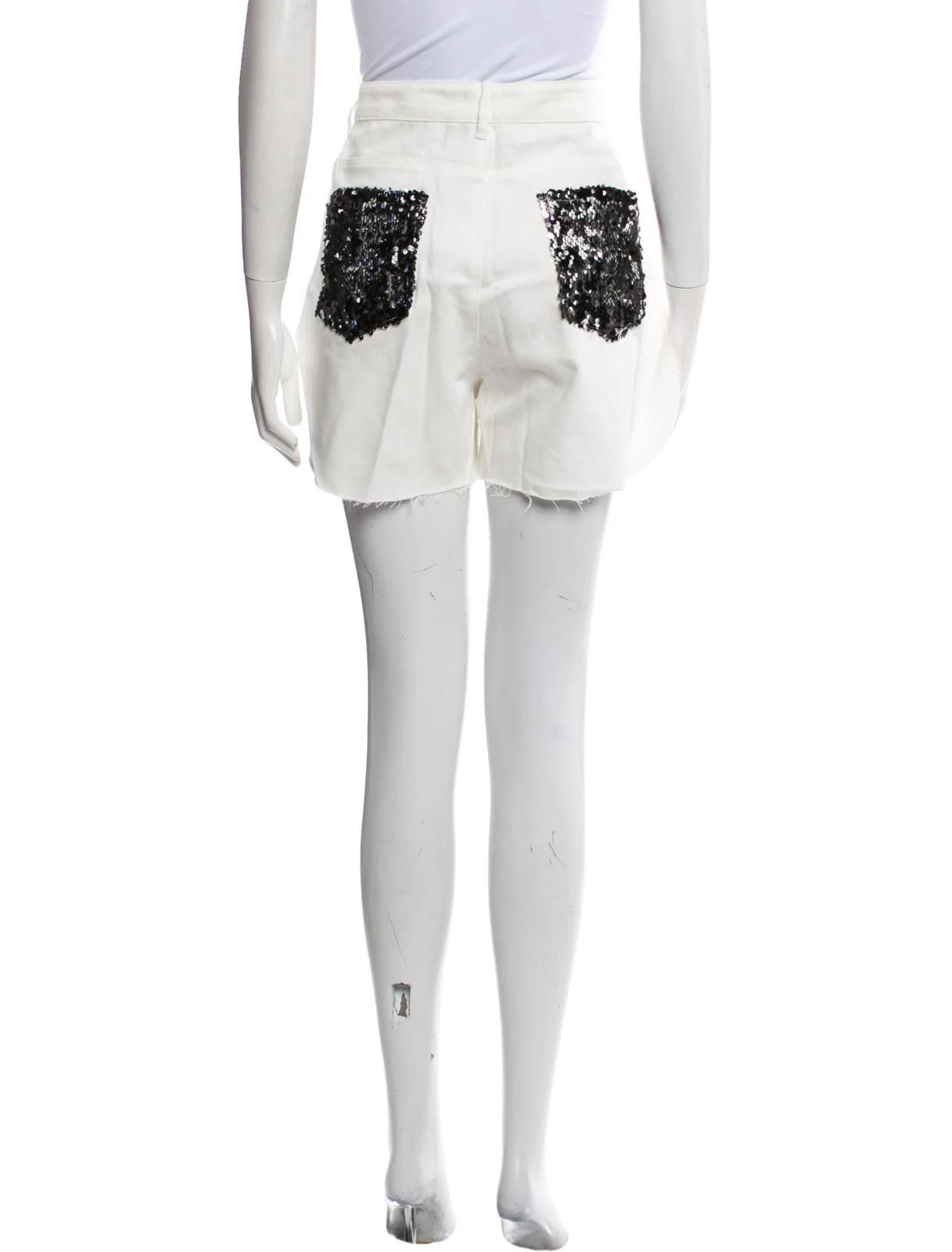 Other Marcell Von Berlin White Mini Shorts Size: M | US 6 Size 32" / US 10 / IT 46 - 3 Thumbnail