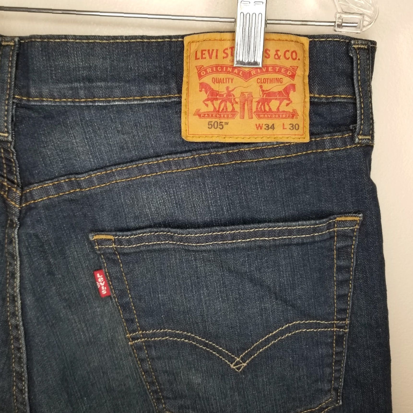 Levi's VINTAGE (if applicable) – Levi's 505 Jeans – Jeans – Men – 34x30 – Distressed Straight Blue Denim – Levi's 505 – 34x30 Mens Jeans Size US 34 / EU 50 - 7 Thumbnail