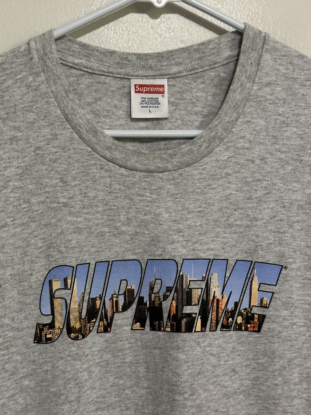 Supreme Supreme Gotham Tee Size US L / EU 52-54 / 3 - 2 Thumbnail
