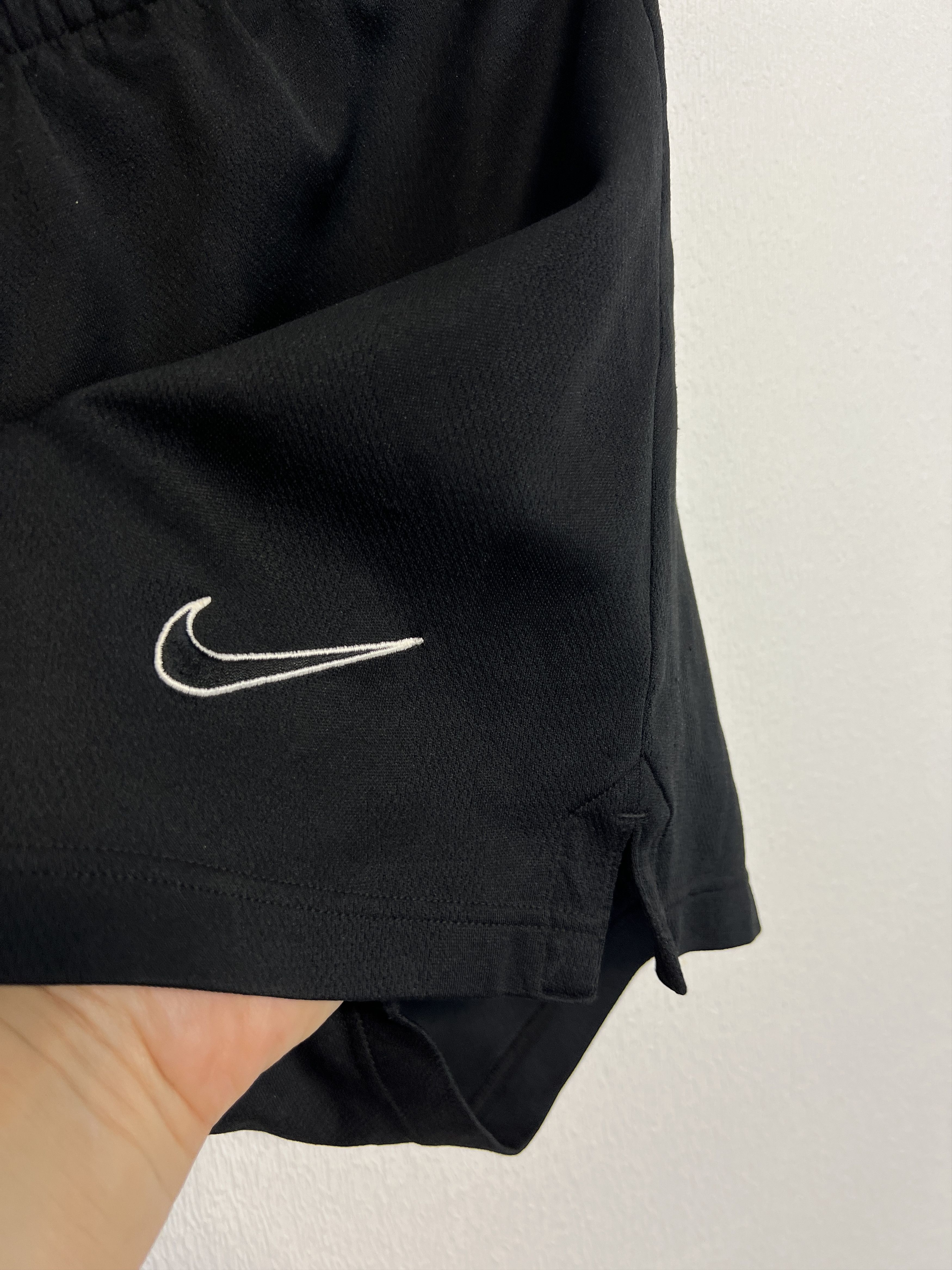 Nike Vintage 90's Nike Football Shorts Soccer Athletic Rare Hype Size US 32 / EU 48 - 4 Thumbnail