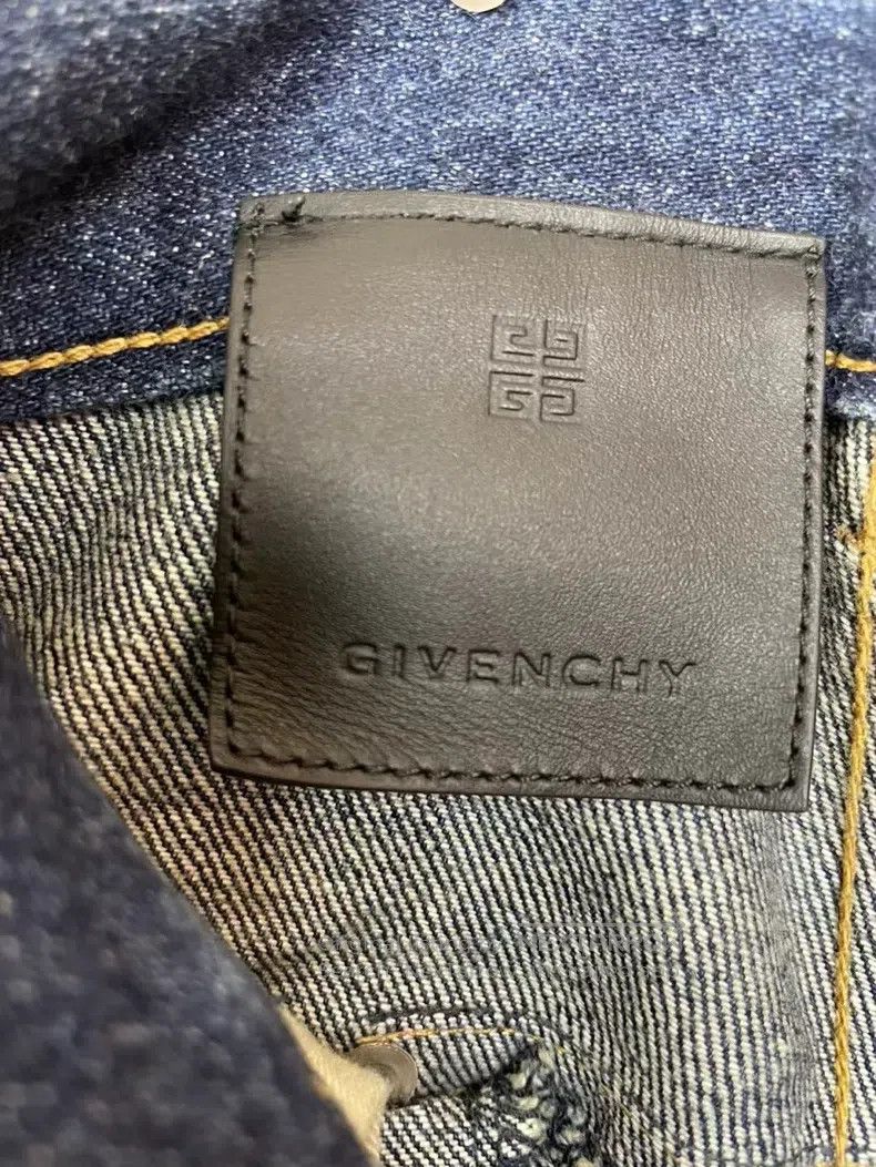 Givenchy Givenchy Blue Destroyed Washed Denim Jeans Size US 31 - 5 Thumbnail