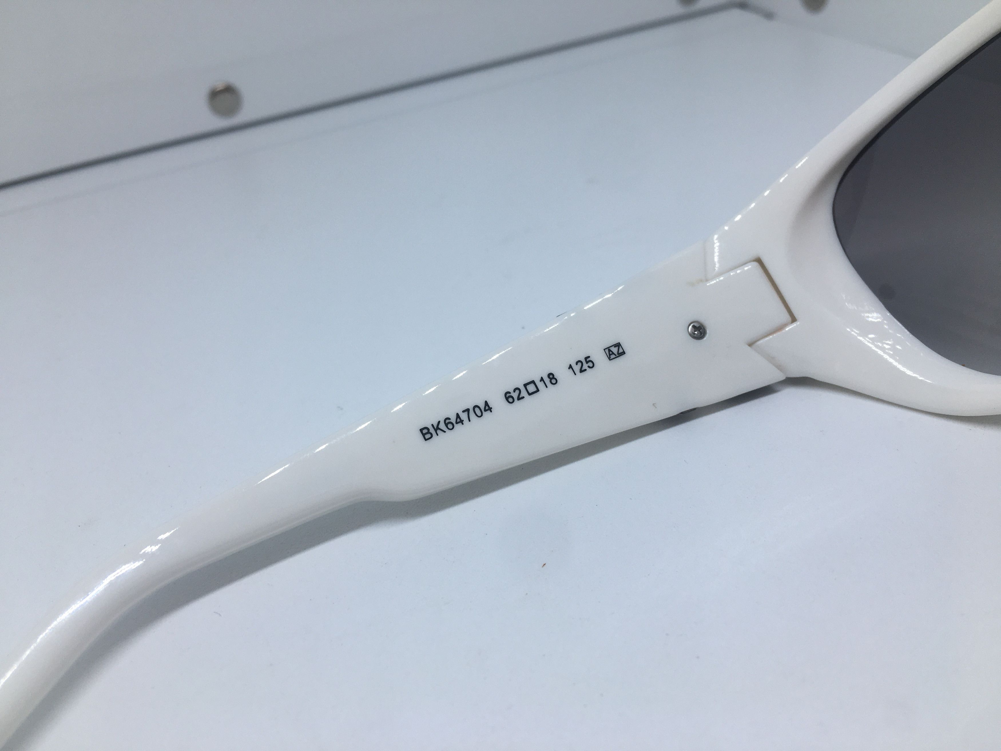 Other BIKKEMBERGS WHITE Wrapped Sunglasses Frame Size ONE SIZE - 9 Thumbnail