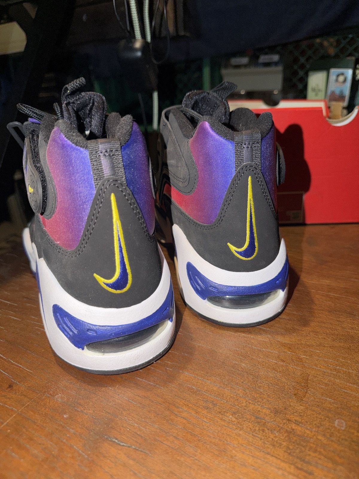 Nike Nike Air Griffey Max 1 Los Angeles Colorway Size US 11 / EU 44 - 2 Thumbnail
