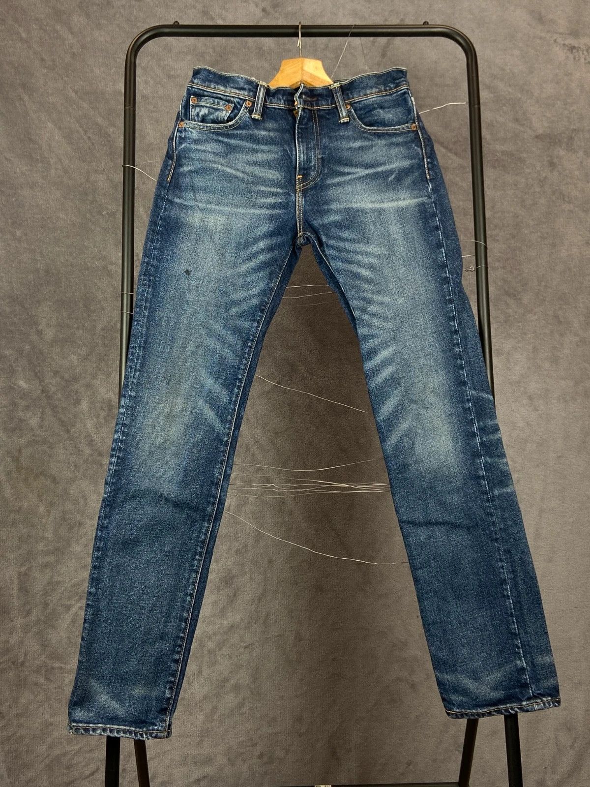 Levis Blue Denim / Clean Straight American Classic (M)