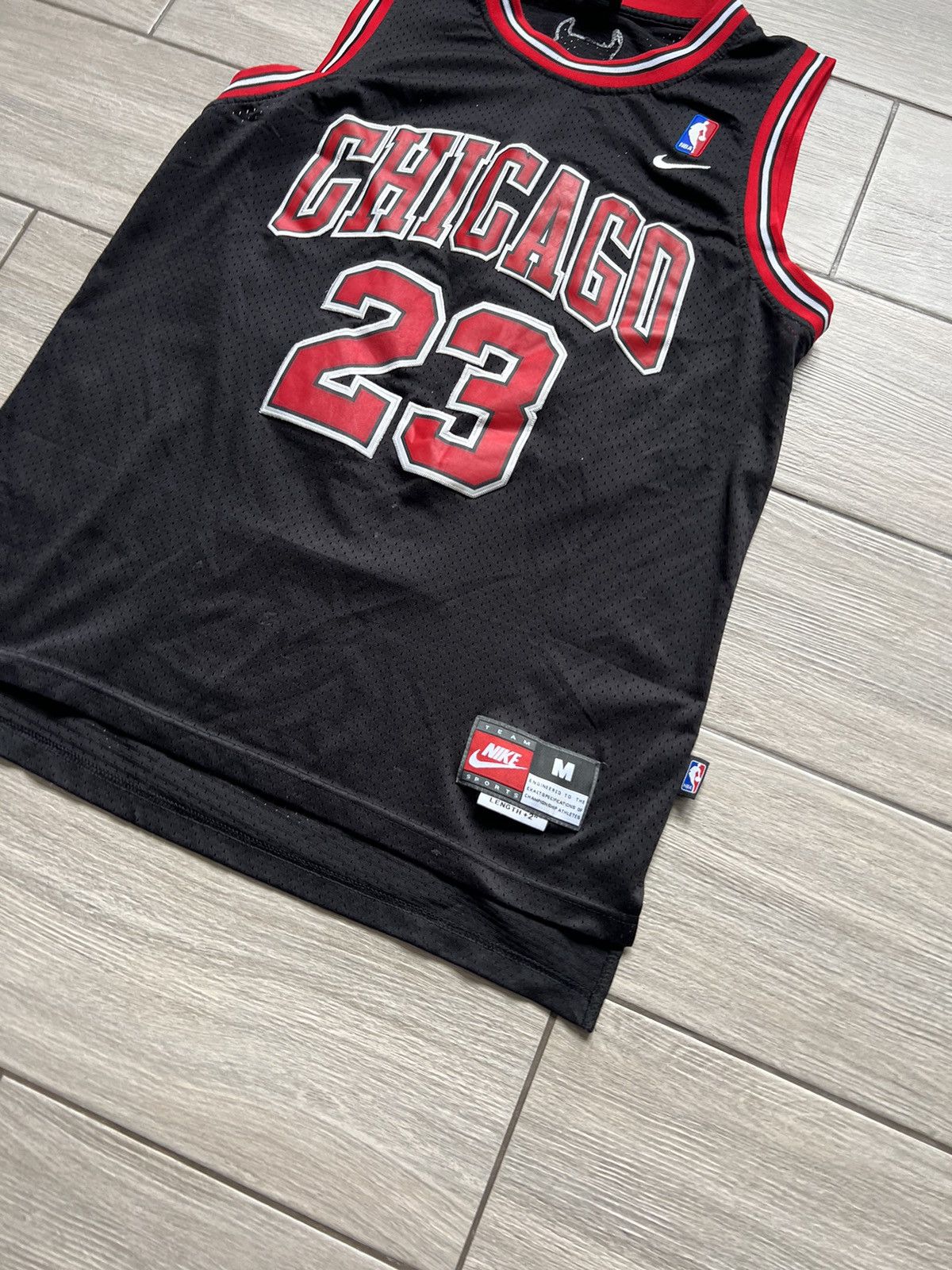 Jordan Brand × Nike × Vintage Vintage Nike NBA Bulls Jordan 23 Jersey Tee Tank 90s Size US M / EU 48-50 / 2 - 3 Thumbnail
