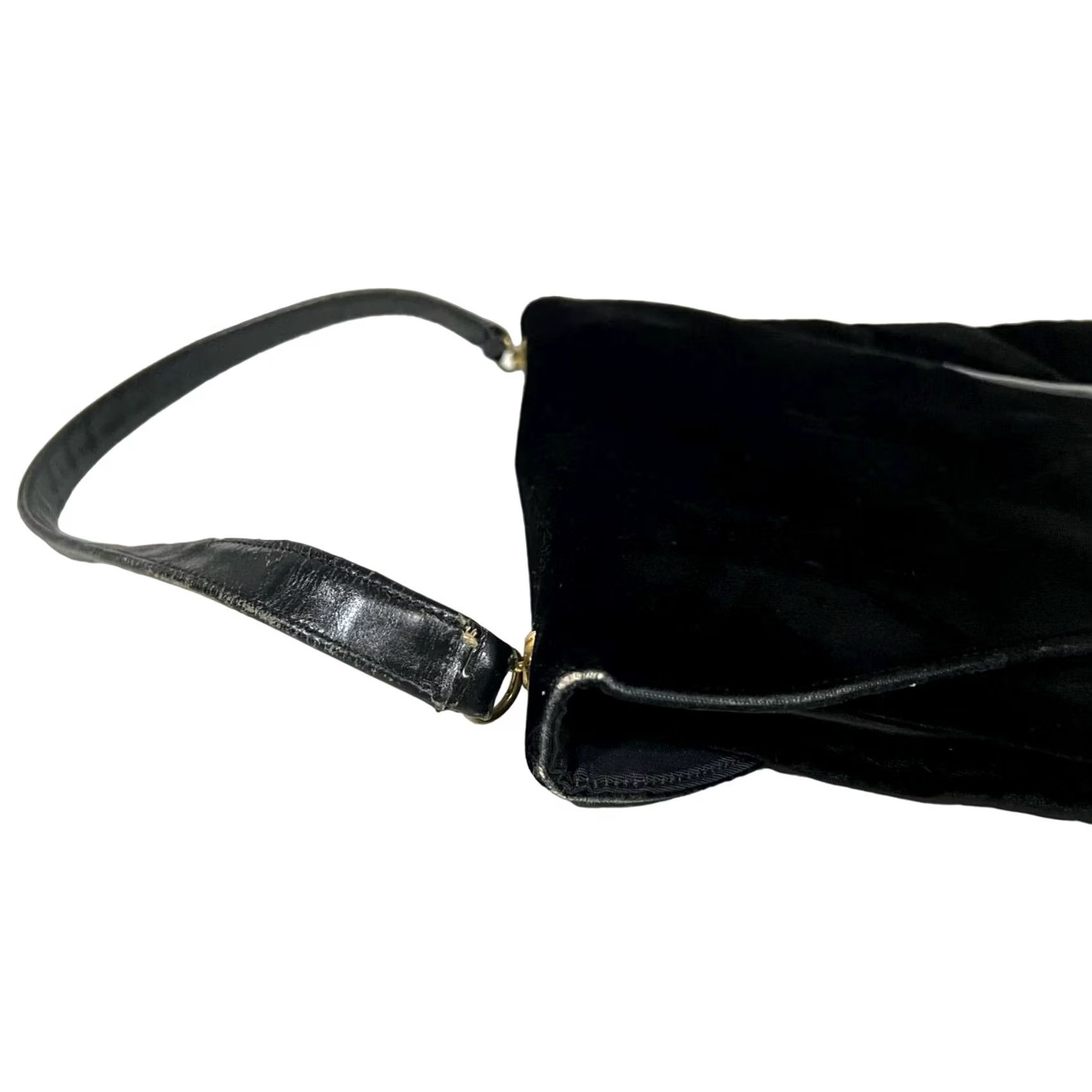 Vintage VINTAGE Jana Black Velvet Shoulder Bag Purse Handbag Women's Evening Latch Closure 10”x11” Velvet Size ONE SIZE - 7 Thumbnail