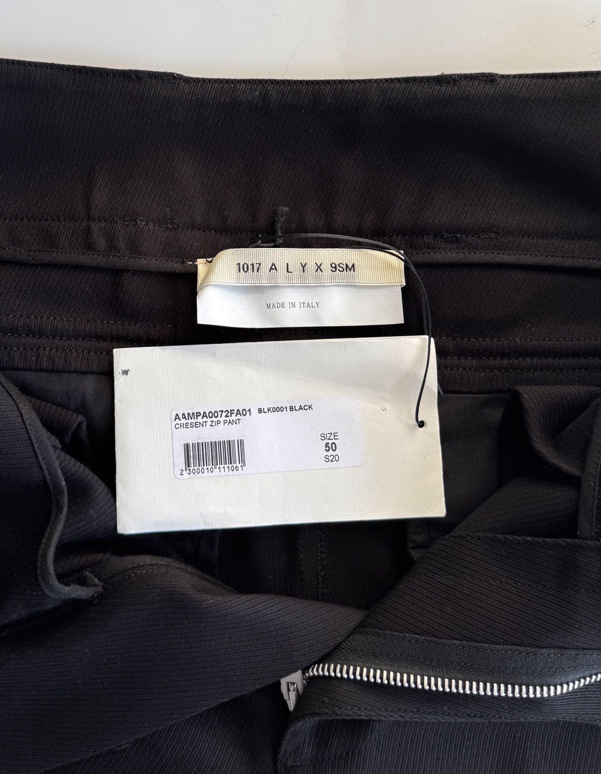1017 ALYX 9SM 1017 ALYX 9SM Crescent Zip Pants Black cotton made in Italy Size US 36 / EU 52 - 6 Thumbnail