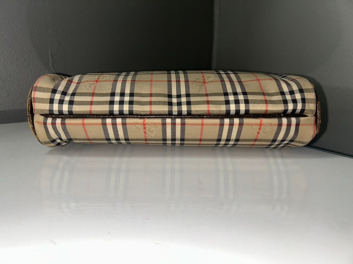 Burberry Vintage Burberry Nova Check Canvas Clutch Bag Size ONE SIZE - 7 Thumbnail