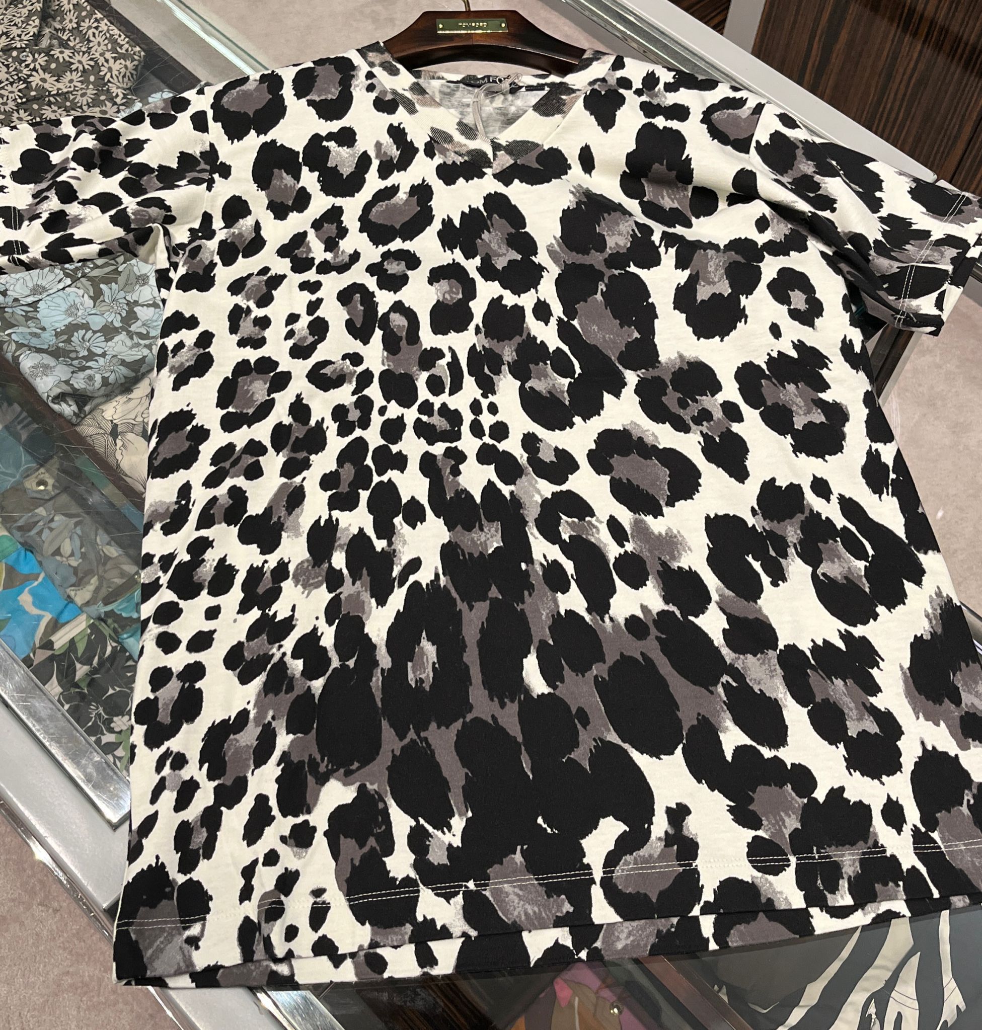 Tom Ford o1loc1c0525 TFJ921 T-Shirt in Black/White Size US M / EU 48-50 / 2 - 1 Thumbnail