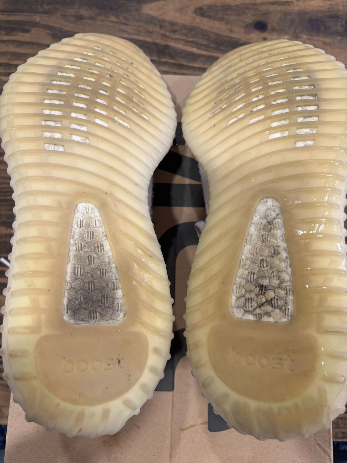 Kanye West × Yeezy Yeezy 350 Boost “Bone” Size US 9.5 / EU 42-43 - 7 Thumbnail