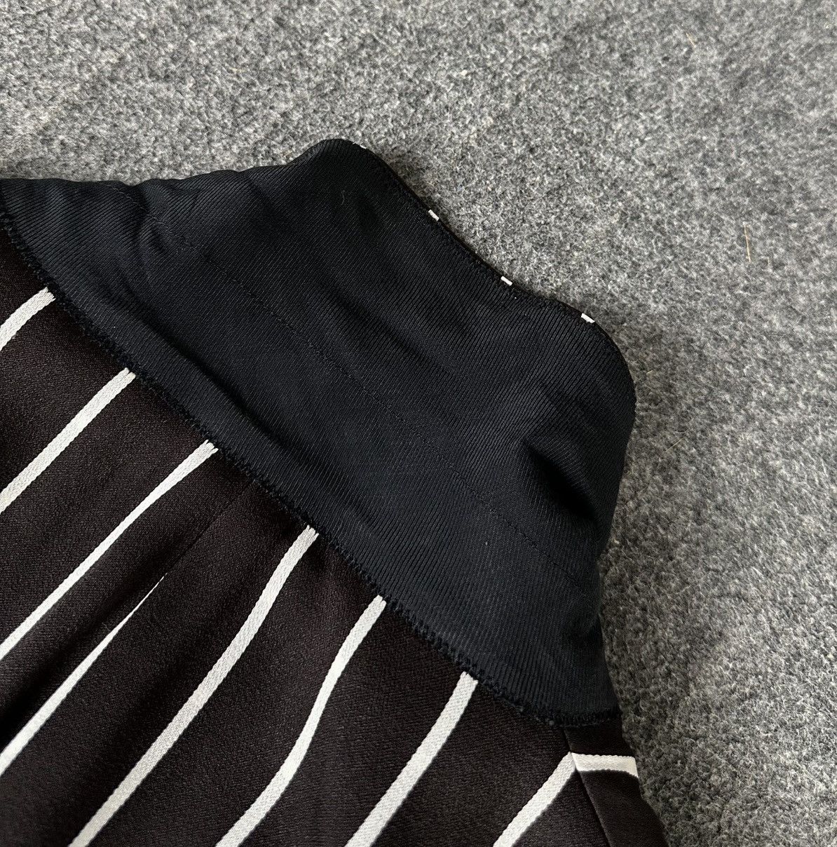 Haider Ackermann Haider Ackermann - SS18 Striped Hand Stitch Blazer Oversized Size XS / US 0-2 / IT 36-38 - 13 Thumbnail