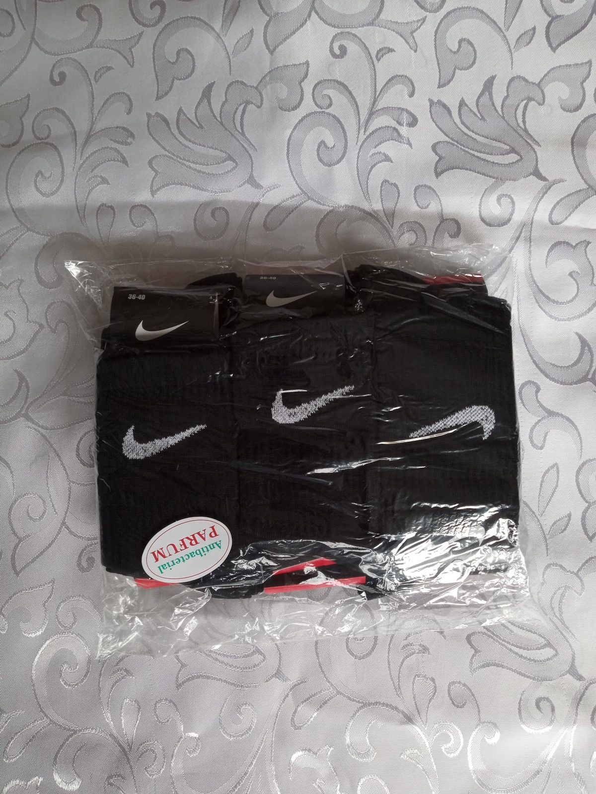 Nike 💛NIKE Socks💛 + little surprise Size ONE SIZE - 1 Thumbnail