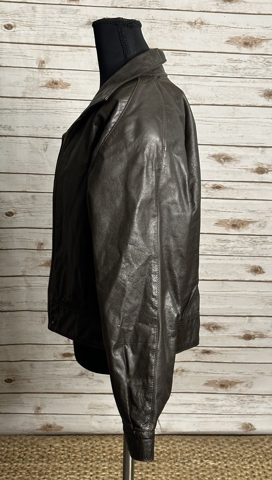 Vintage Vintage COMINT brown oversized leather bomber jacket Size S Size US S / EU 44-46 / 1 - 3 Thumbnail