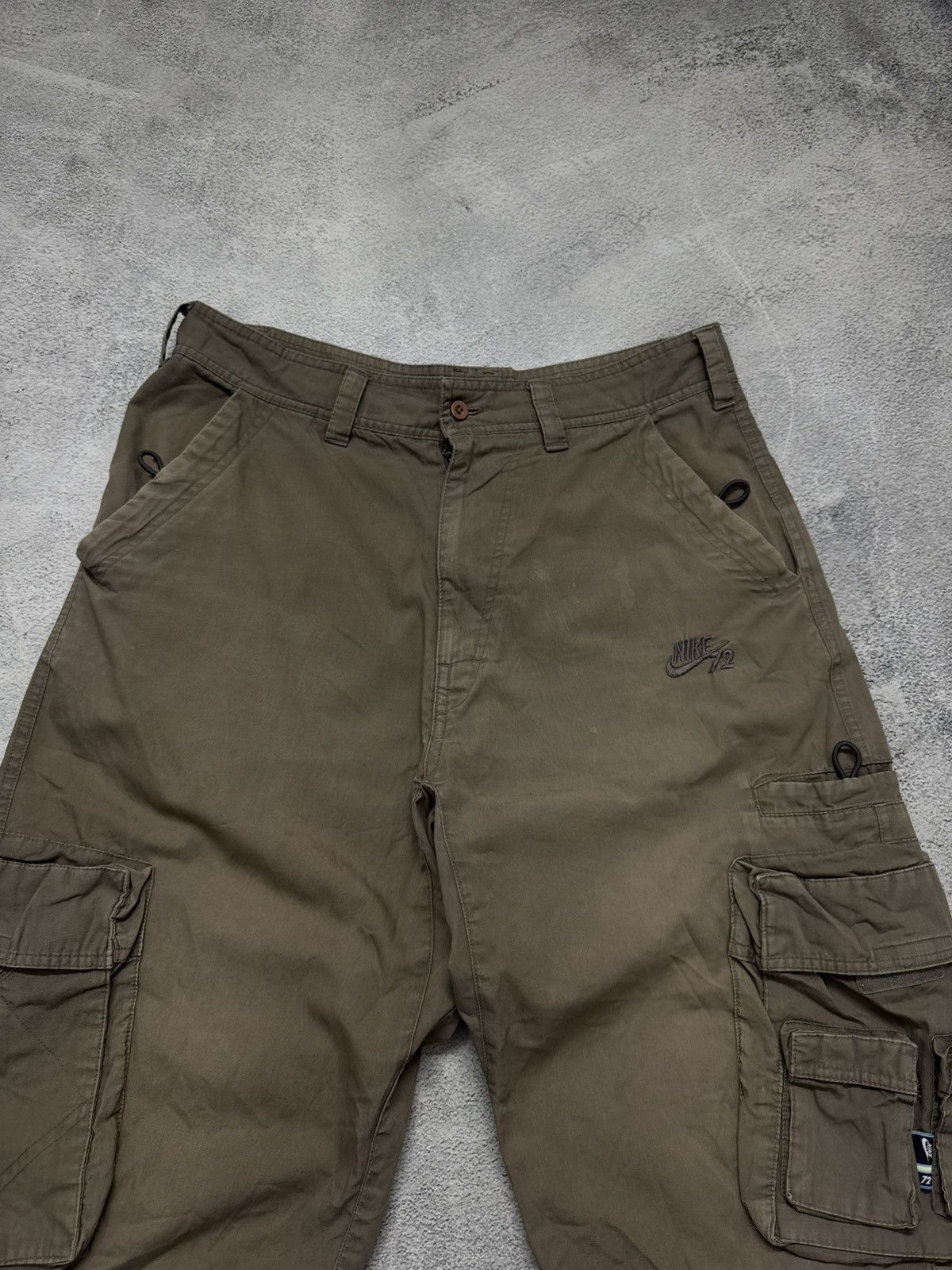 Nike Vintage Y2k Nike Swoosh Cargo Shorts Size US 32 / EU 48 - 4 Thumbnail