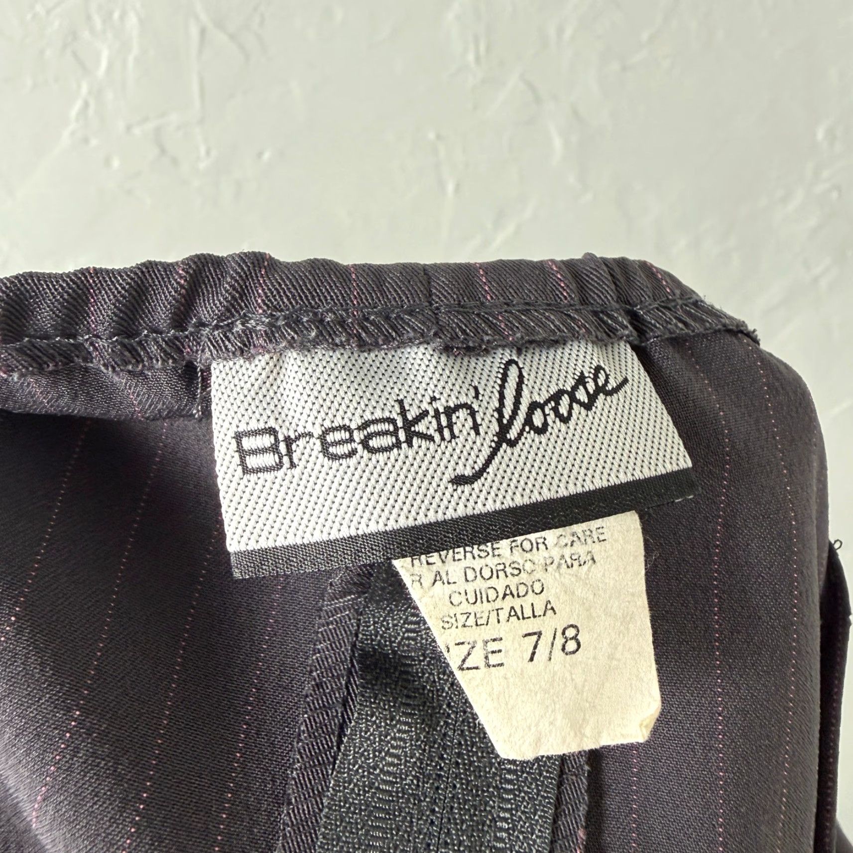 Vintage VINTAGE Breakin’ Loose Tank Shirt Women 8 Gray Knit Striped Bow 90s City Casual Sleeveless Wide Strap Scoop Neck Size M / US 6-8 / IT 42-44 - 5 Thumbnail
