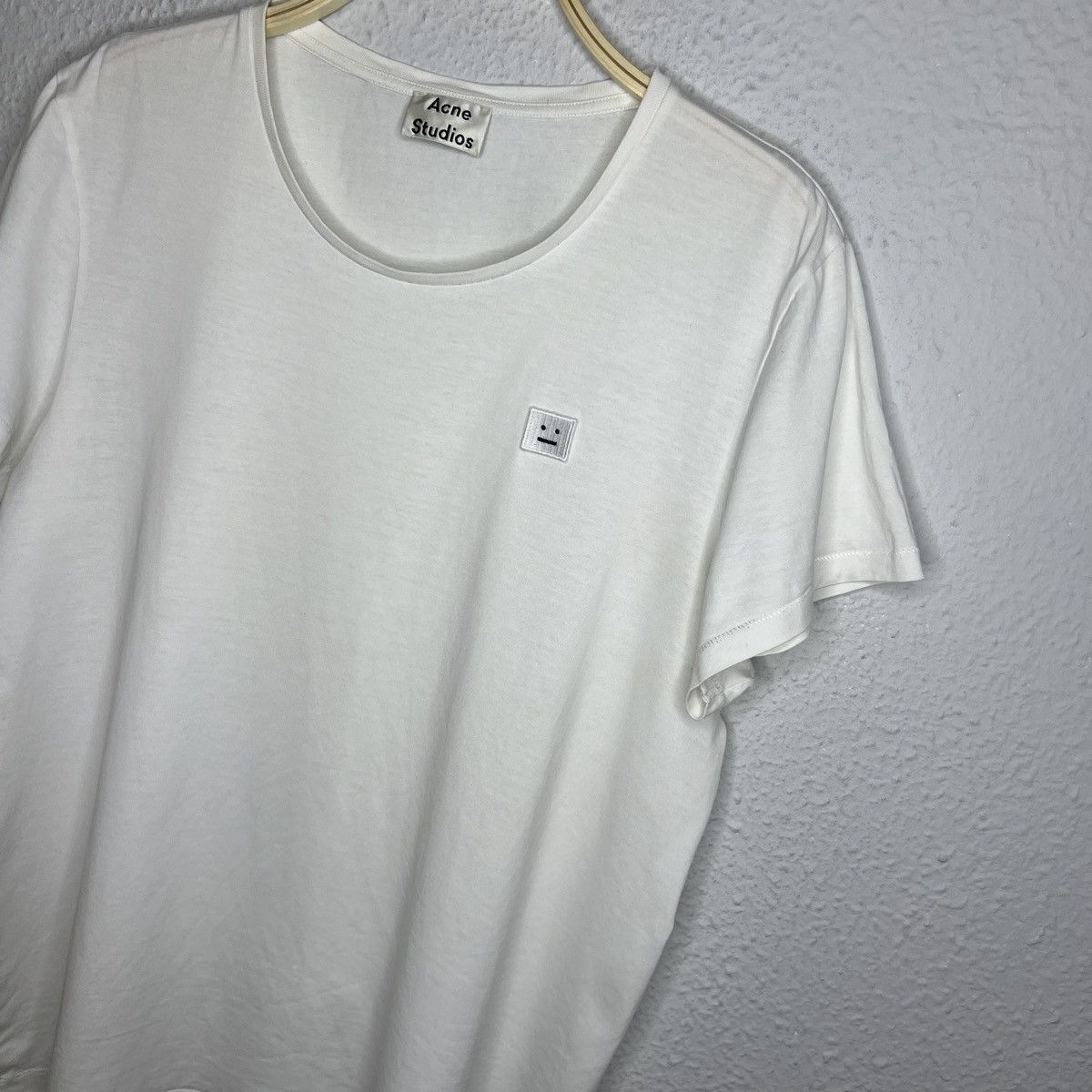 Acne Studios Acne Studios Tshirt Tee Face Casual Basic White Standard Size US L / EU 52-54 / 3 - 3 Thumbnail