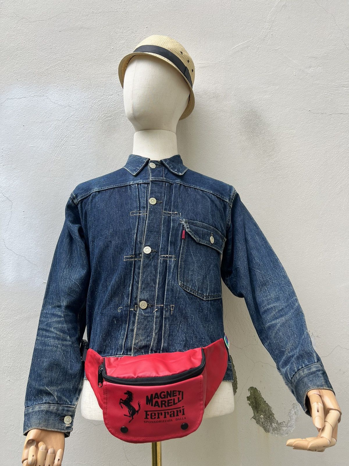 Ferrari RARE!! Vintage 90s Magnetti Marelli Ferrari Red Waist Bag Size ONE SIZE - 7 Thumbnail