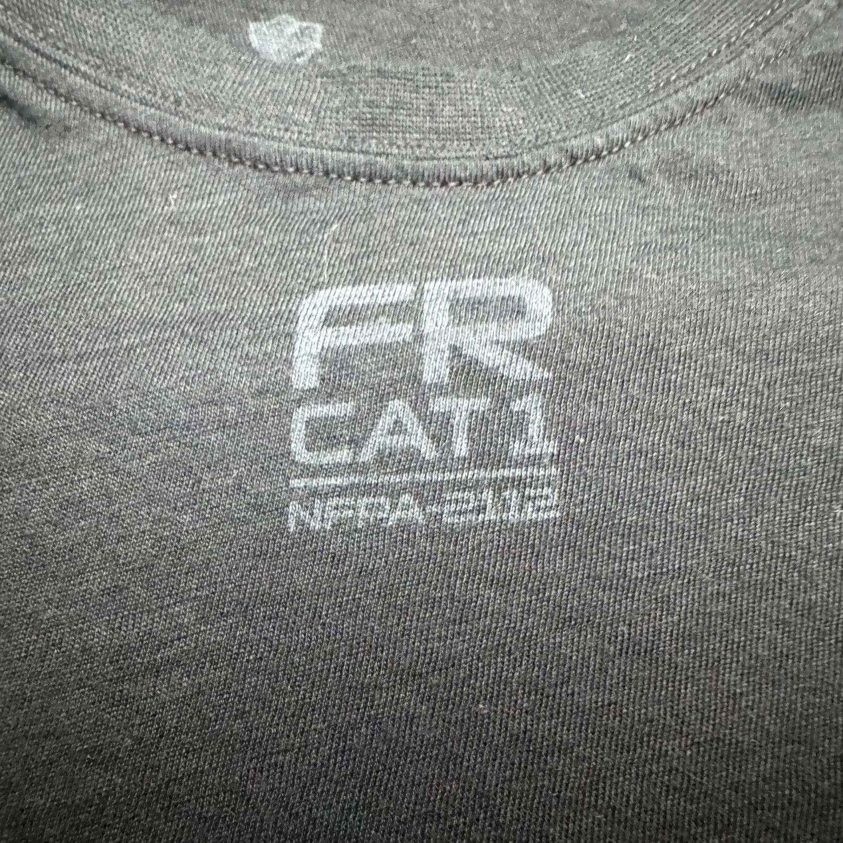 Vintage Tyndale FR CAT 1 NFPA 2112 Work T-Shirt Mens L Navy Blue Short Sleeve Tee Size US L / EU 52-54 / 3 - 5 Thumbnail