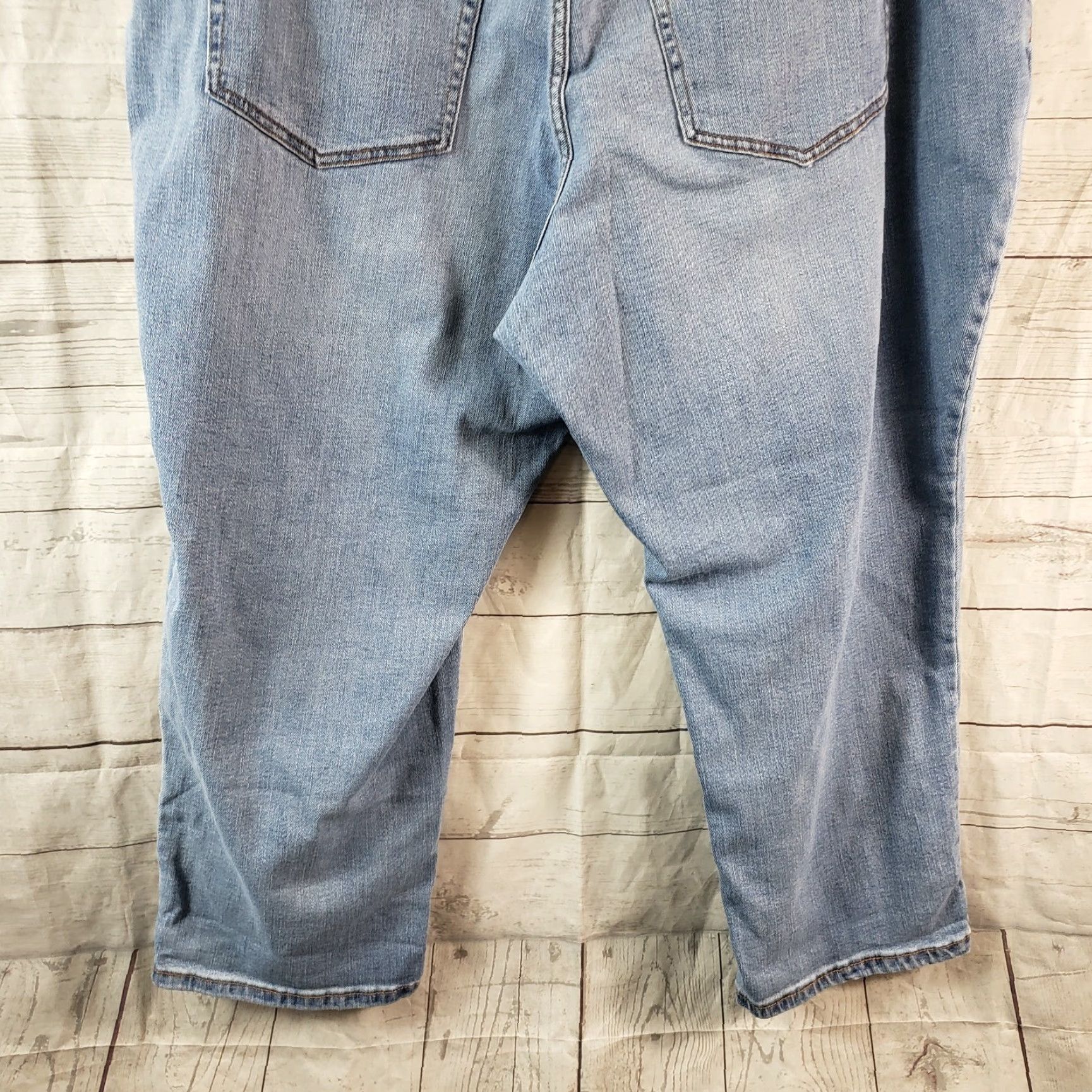 Vintage Lane Bryant Womens High Rise Cropped Jeans Sz 22 Blue Light Wash Belted Size 40" / US 18 - 5 Thumbnail