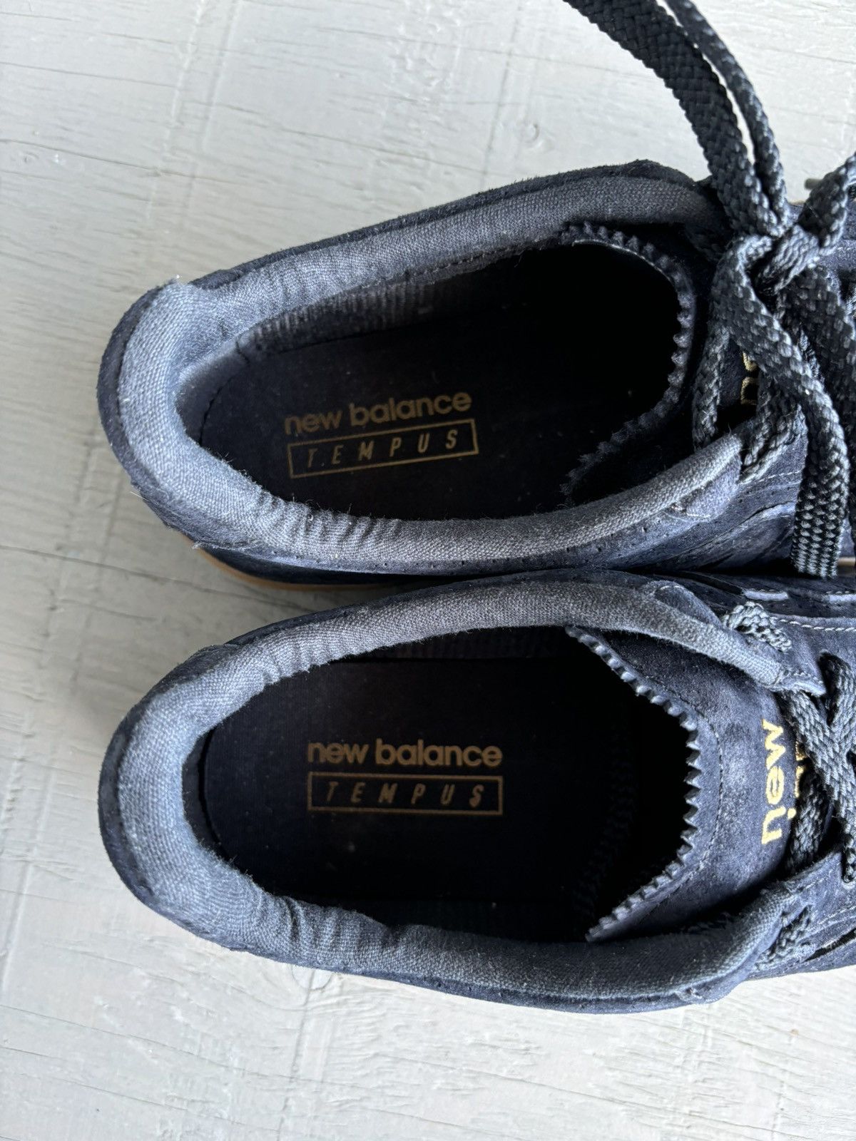 New Balance New Balance Tempus Black Gum Sole Black Suede Mens 8 Cap Toe Size US 8 / EU 41 - 8 Thumbnail